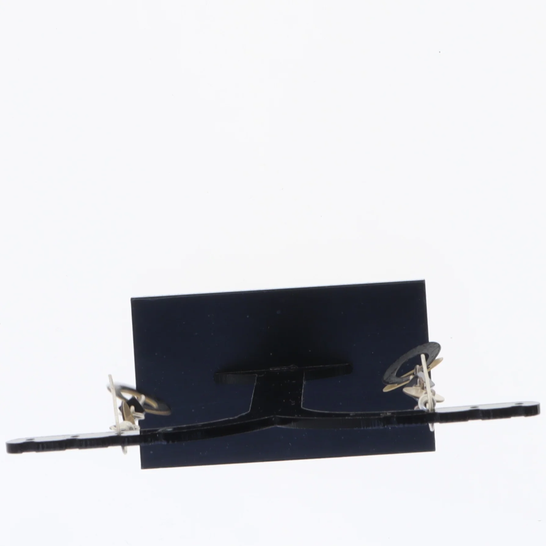 Øreringe med oval vedhæng (str. 7 x 1 cm)