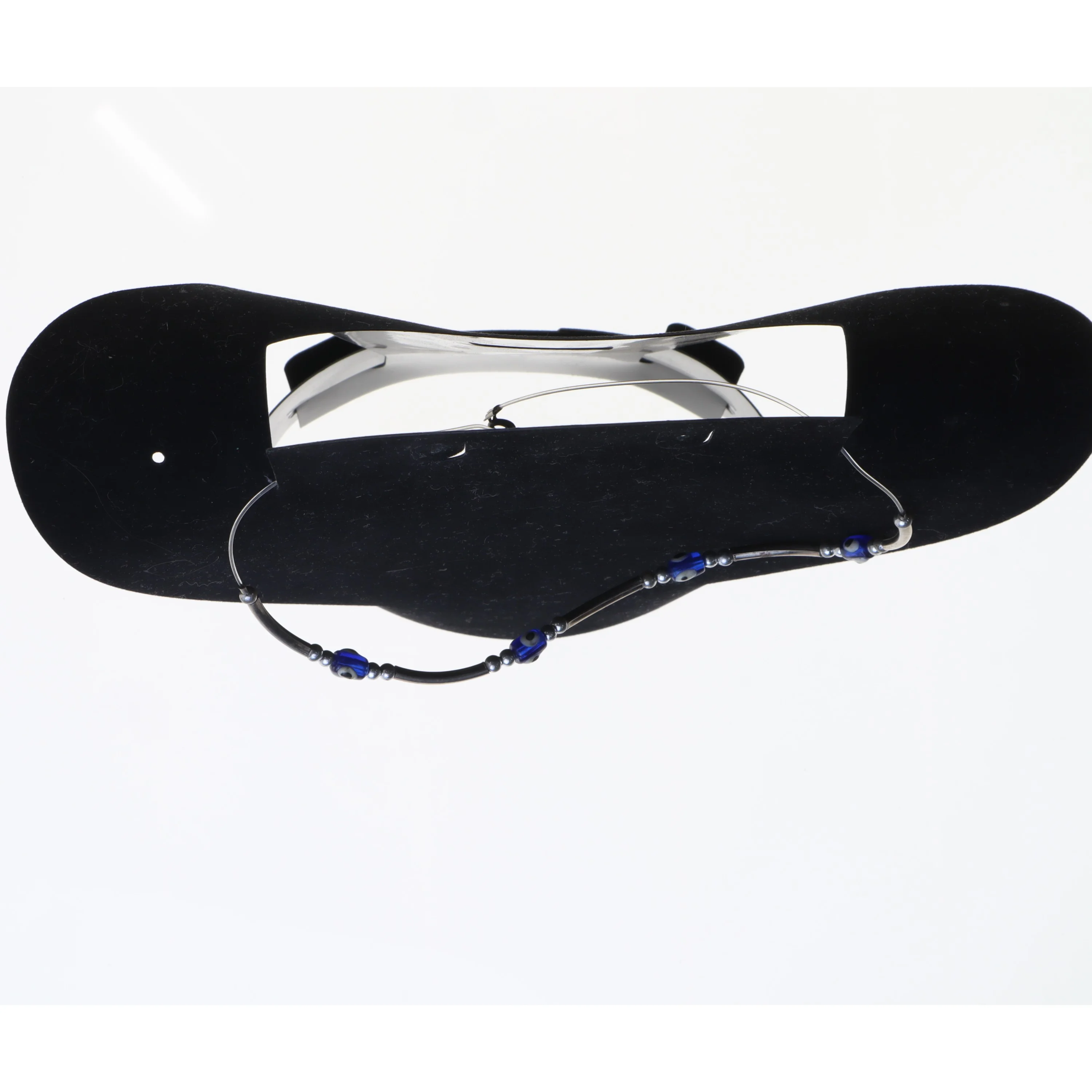 Halskæde med blå perler (str. 45 cm)