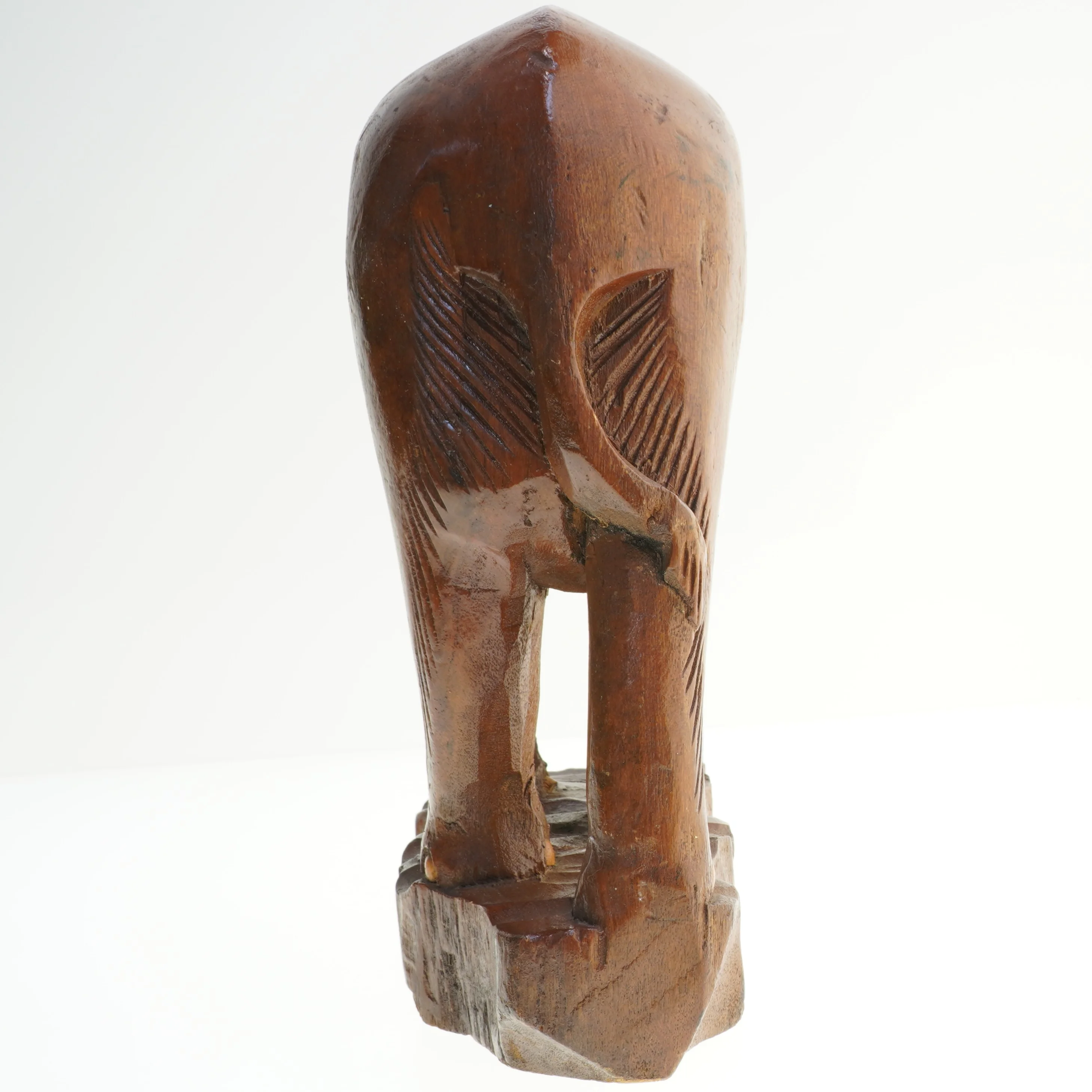 Træskulptur af elefanter (str. 31x27 cm)