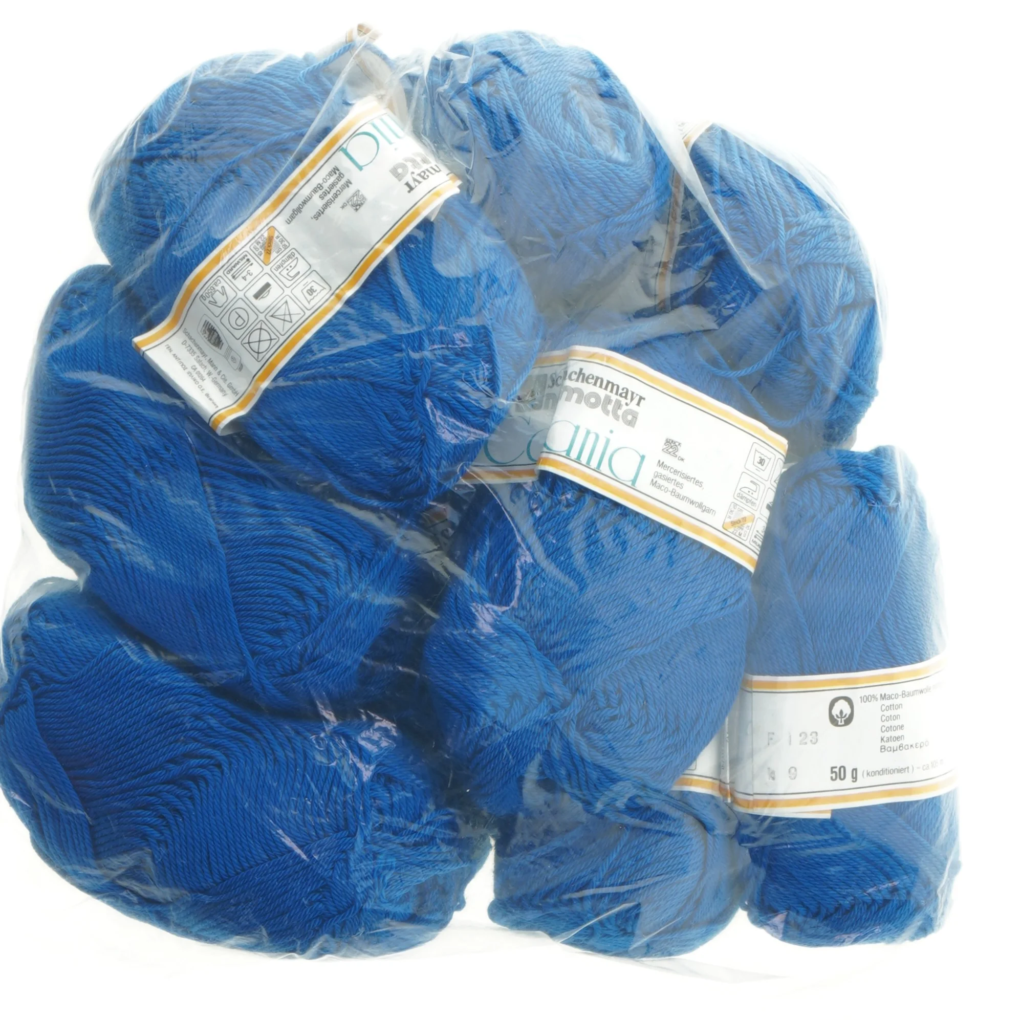 Blå garnnøgler, 10 stk. fra Nomotta (str. 50 g, 10 styk cm)