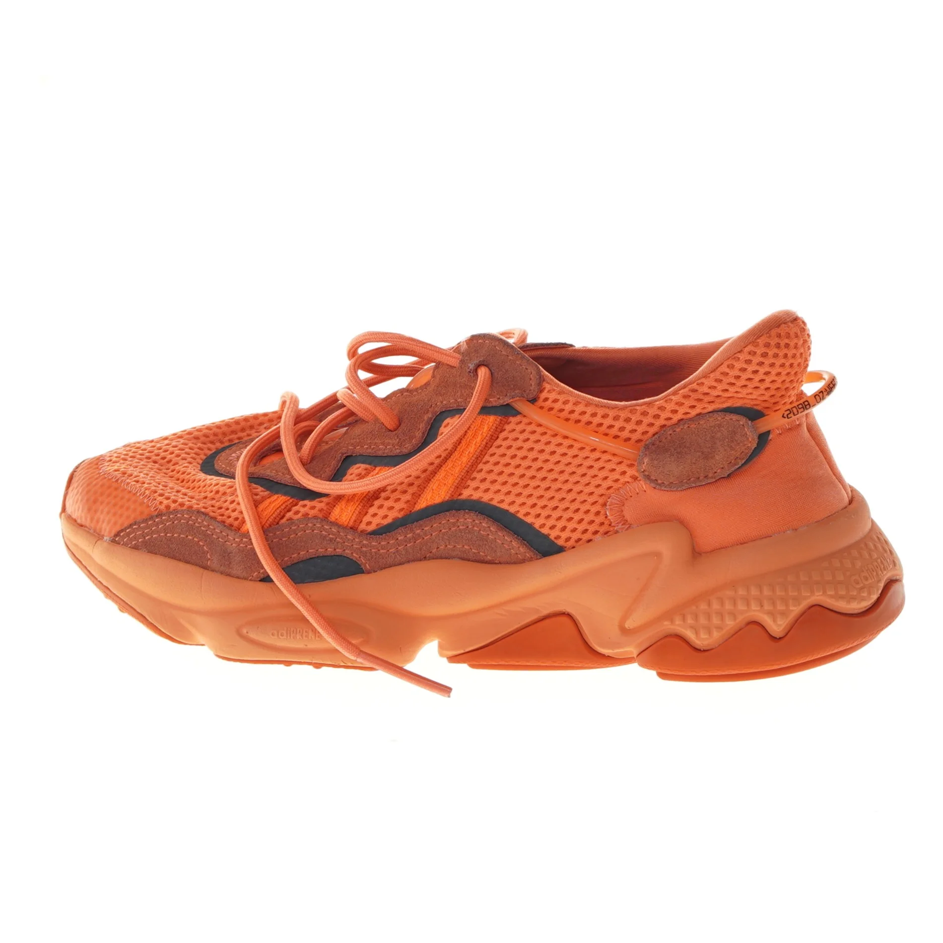 Adidas Ozweego “Hi-Res Coral” (str. 38 )