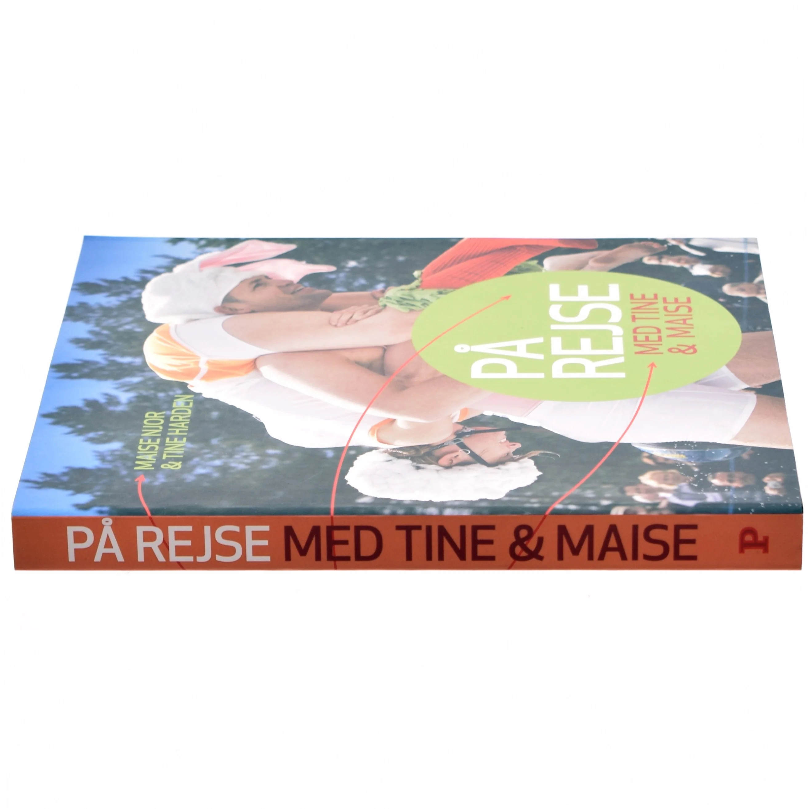 På rejse med Tine & Maise af Maise Njor (Bog)