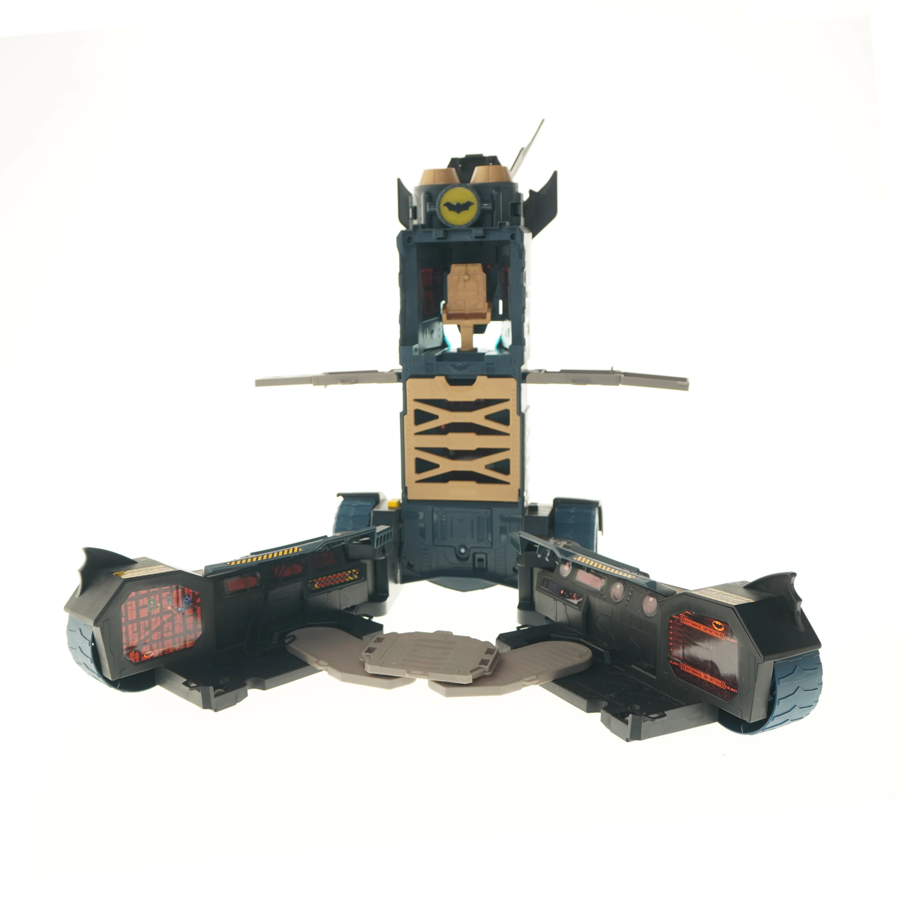Batmobil legetøj med figurer fra Batman (str. 16x27x40 cm)