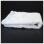 Hvidt og blåt håndklæde (str. 80 x 45 cm)