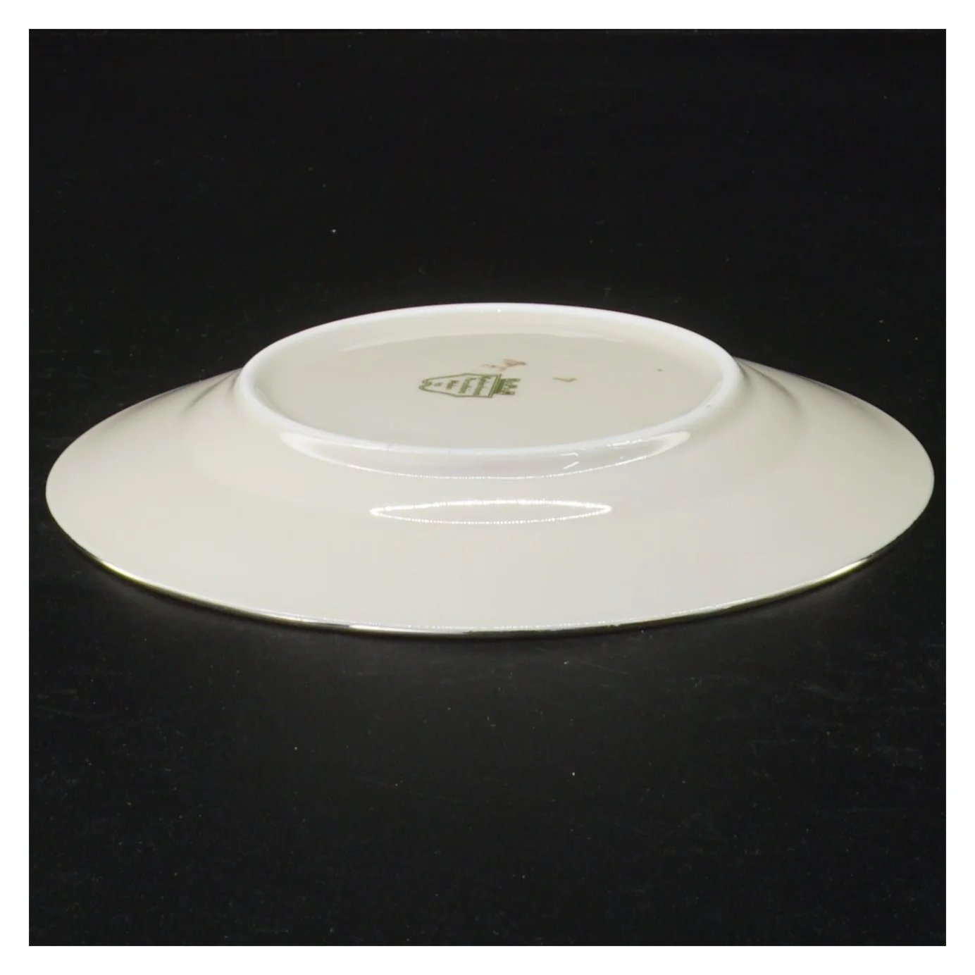 Porcelænstallerkner med blomstermotiv fra Københavns Porcellains Maleri (str. Diameter 16 cm)