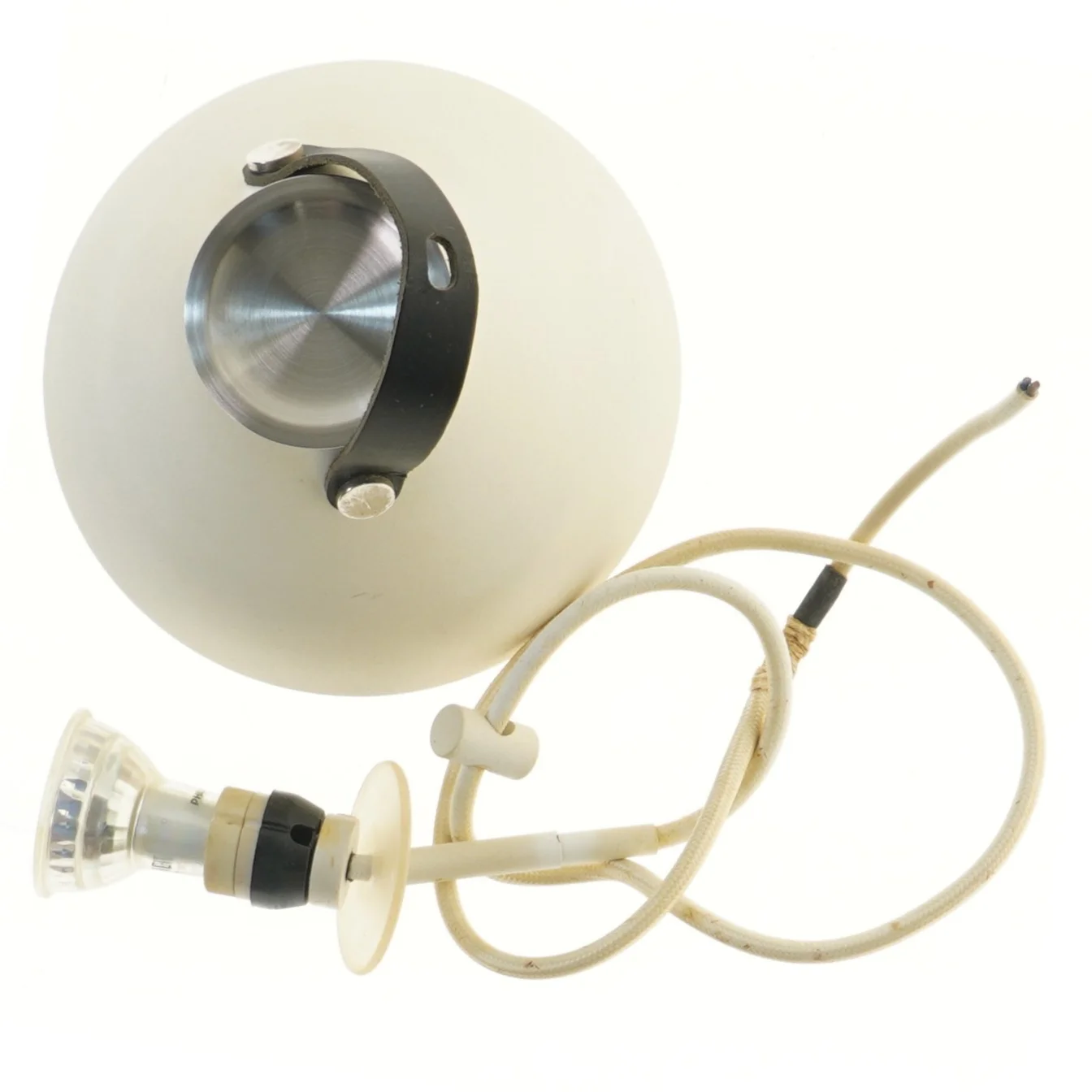 Hvid pendellampe design For The People (str. 16,5x12 cm)