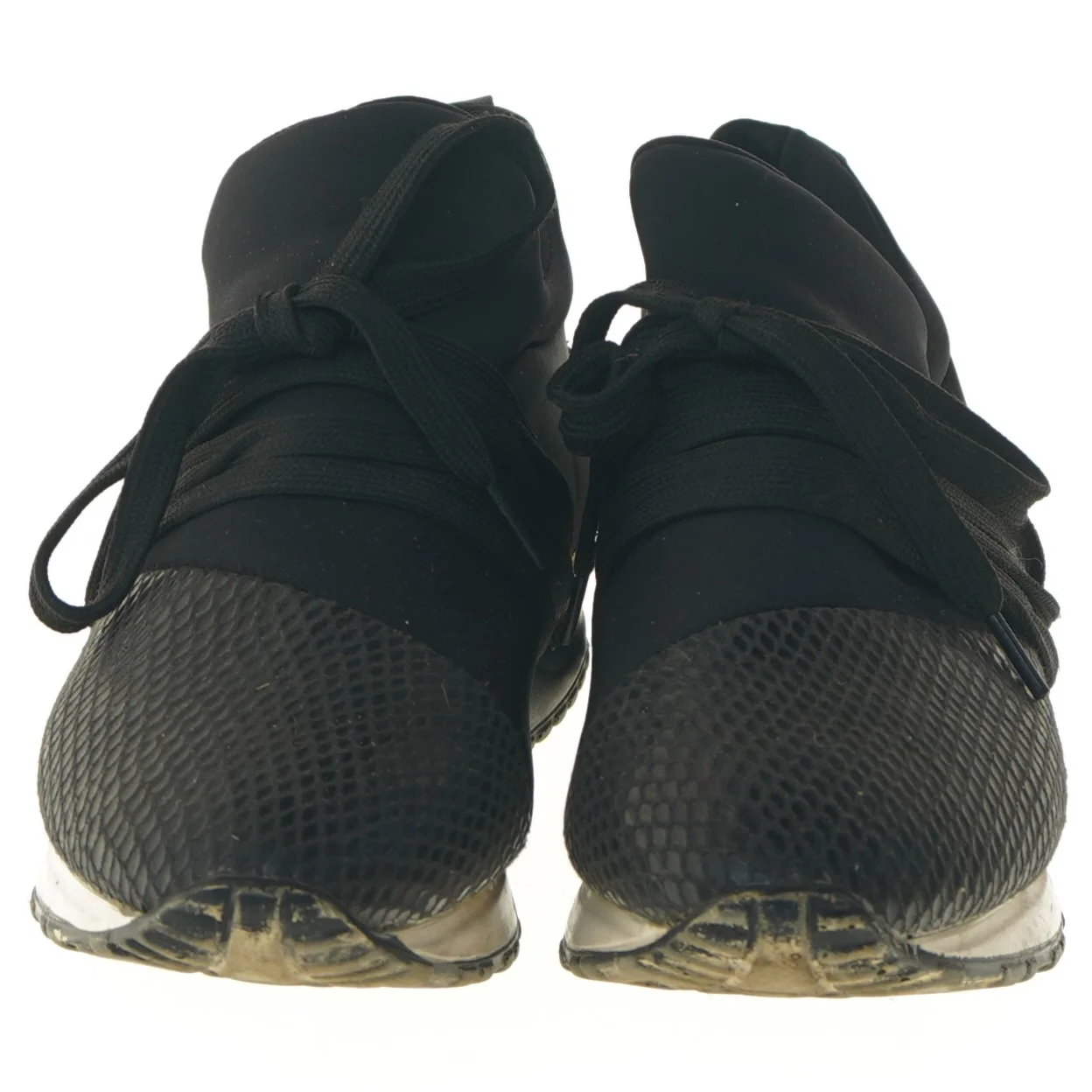 Sorte sneakers i størrelse 38 (str. 38 )