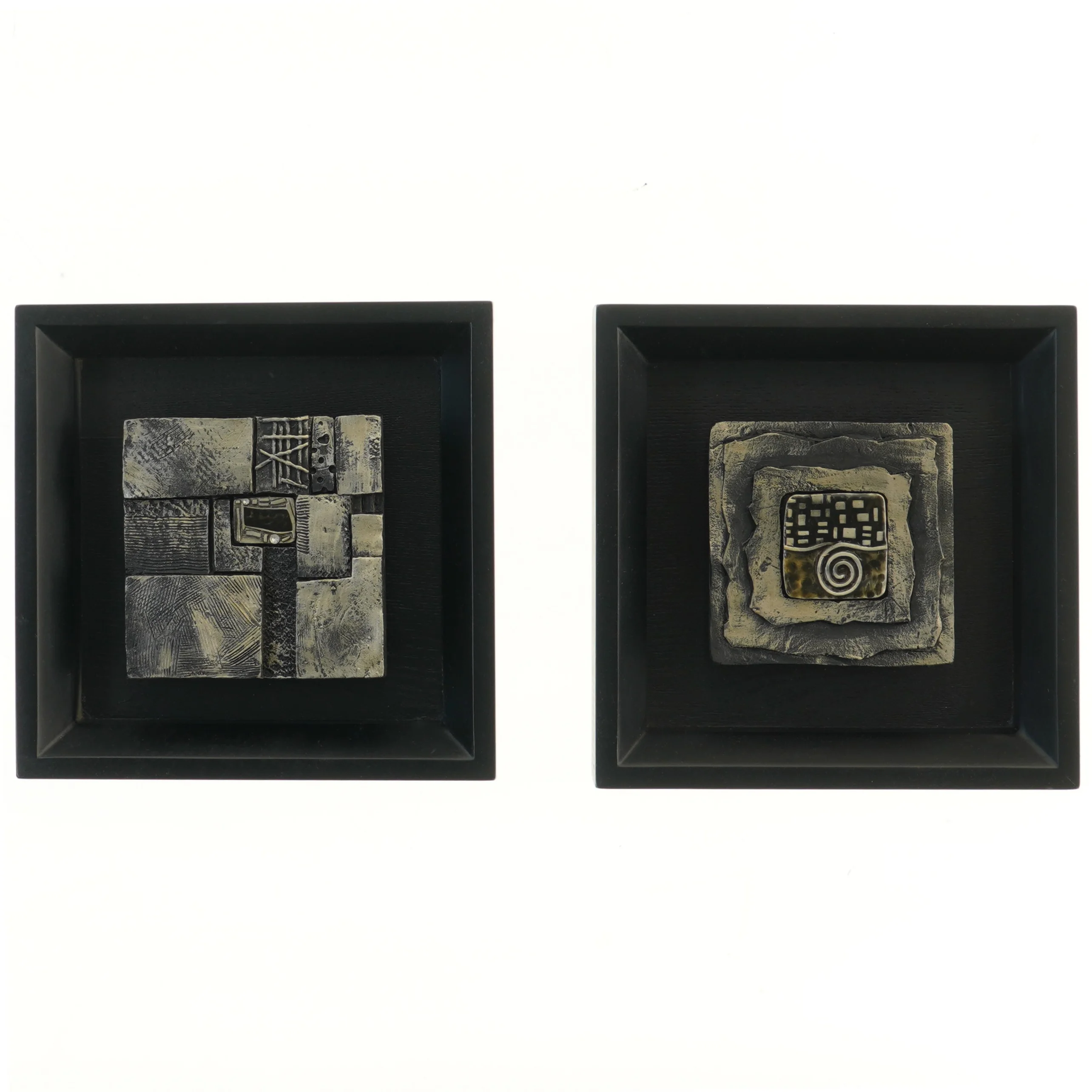 Dekorative billeder med sorte rammer (str. 2 stk 23x23x4,5 cm)