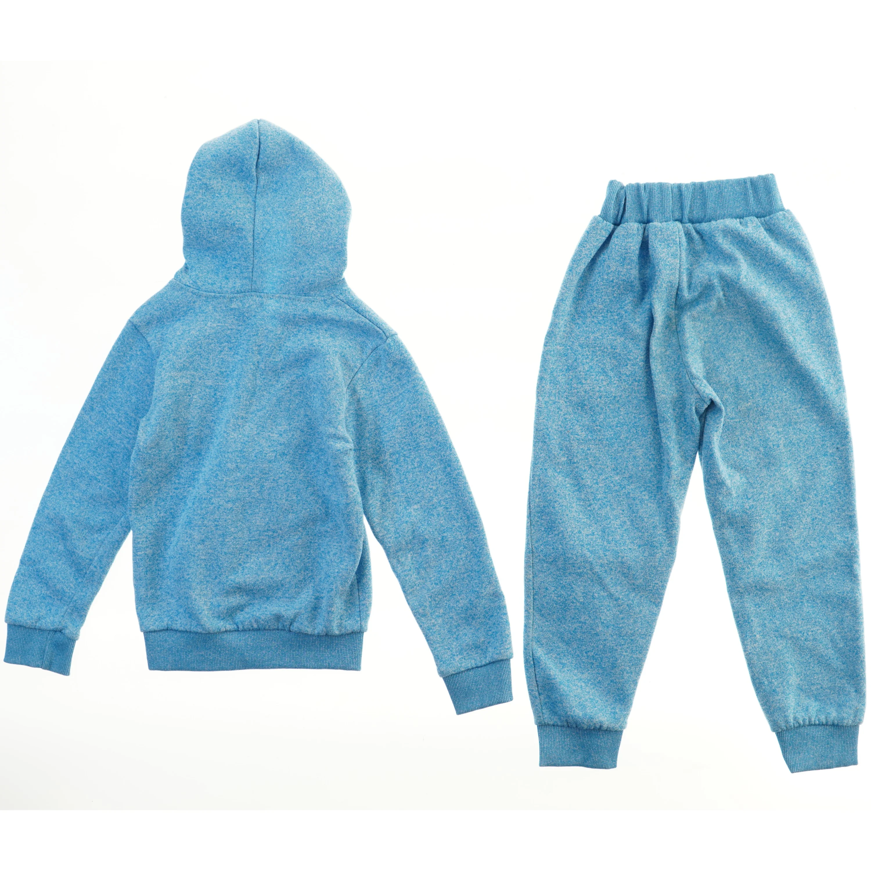 Joggingtøj med kærlighedsdesign (str. 110)