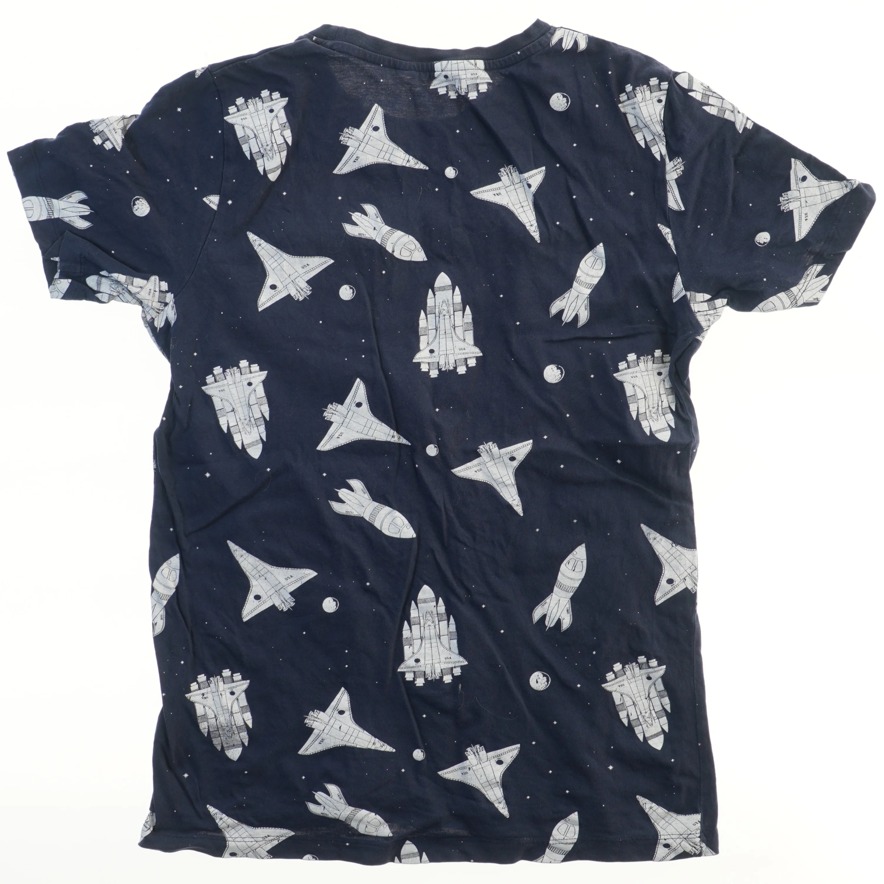 T-shirt med rumskibsmønster fra H&M (str. 158)