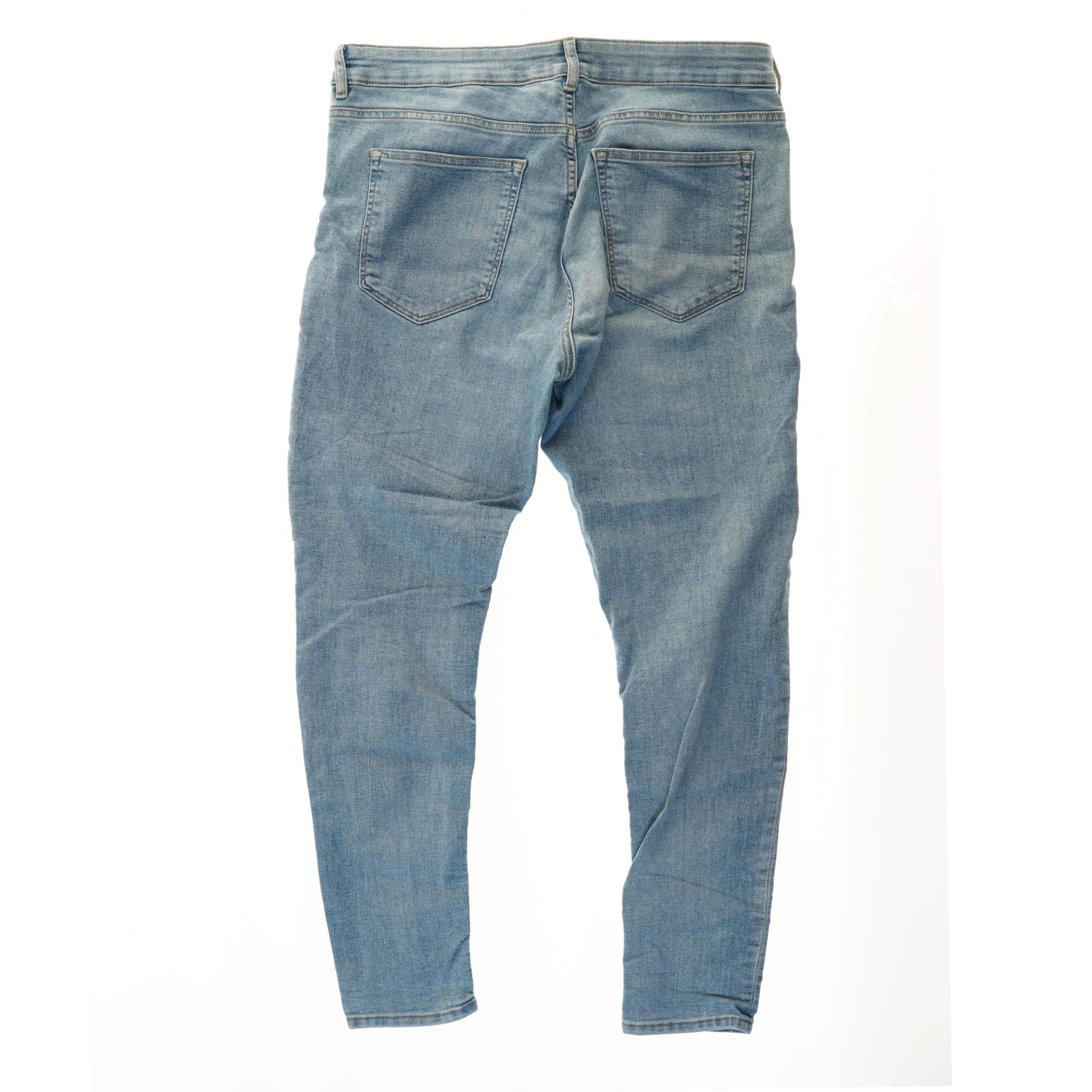 Jeans fra Divided (str. 176)