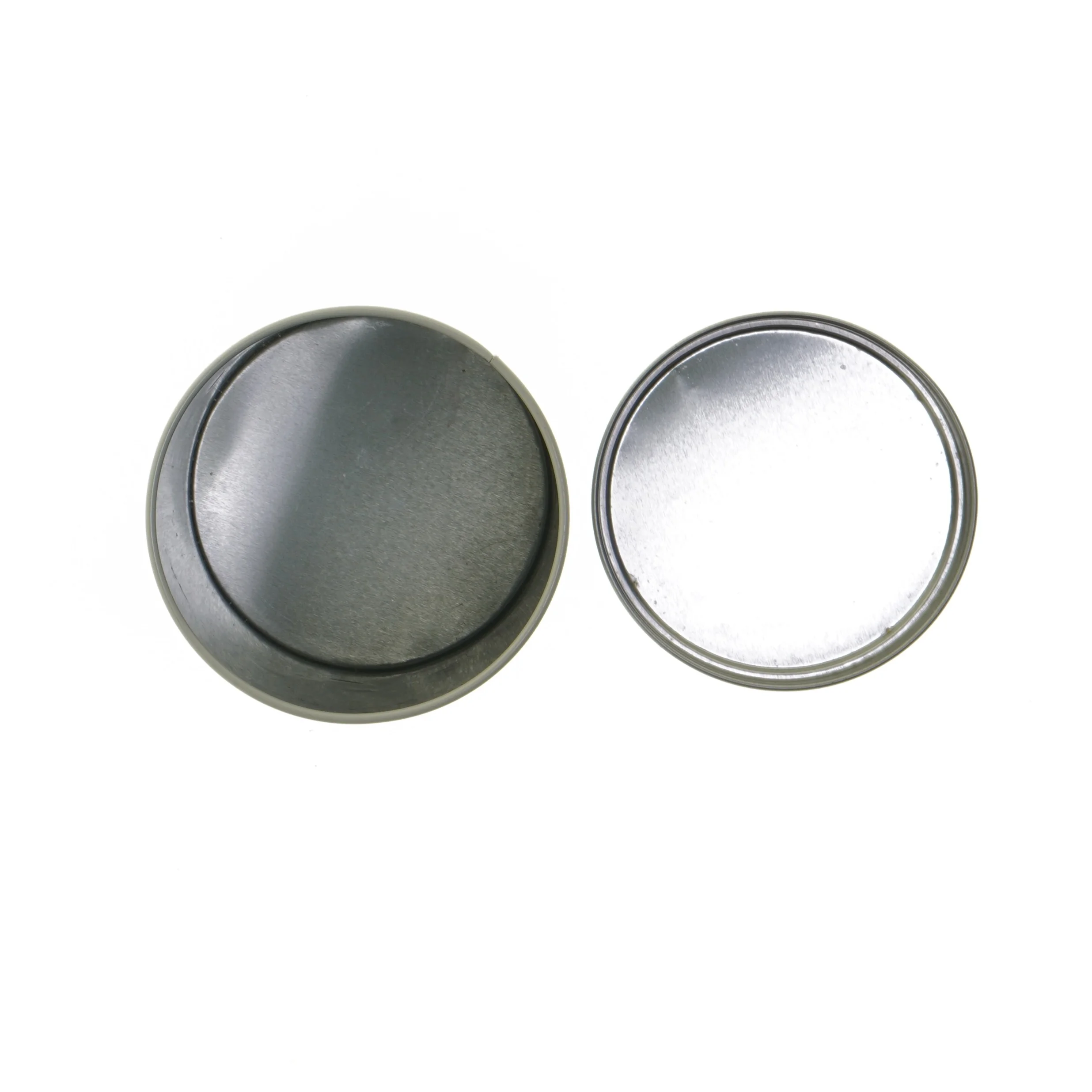 Snackdåse med låg (str. Ø 10 cm længde 20 cm)