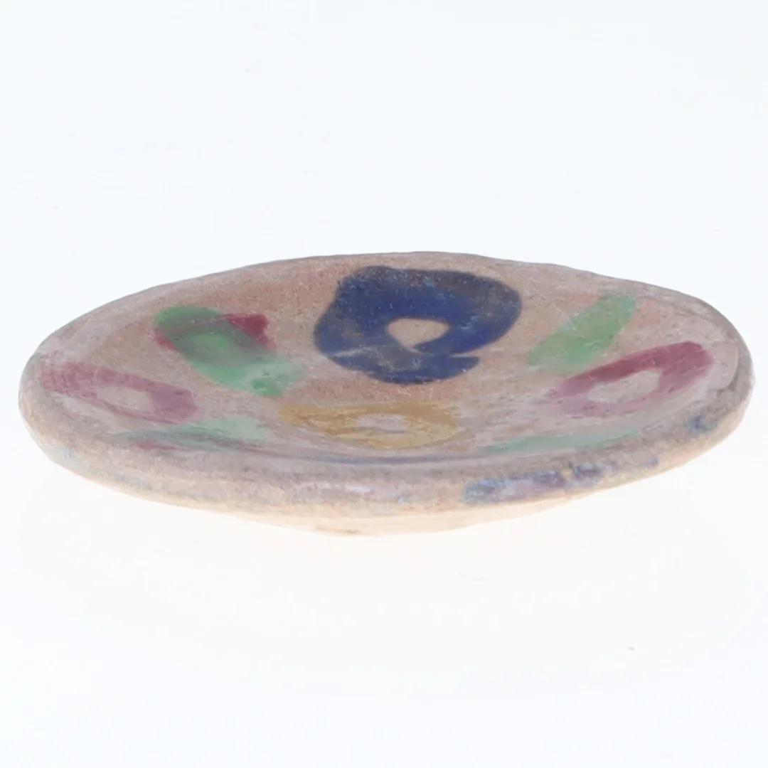 Dekorativ tallerken med farvet mønster (str. Ø 5 cm)