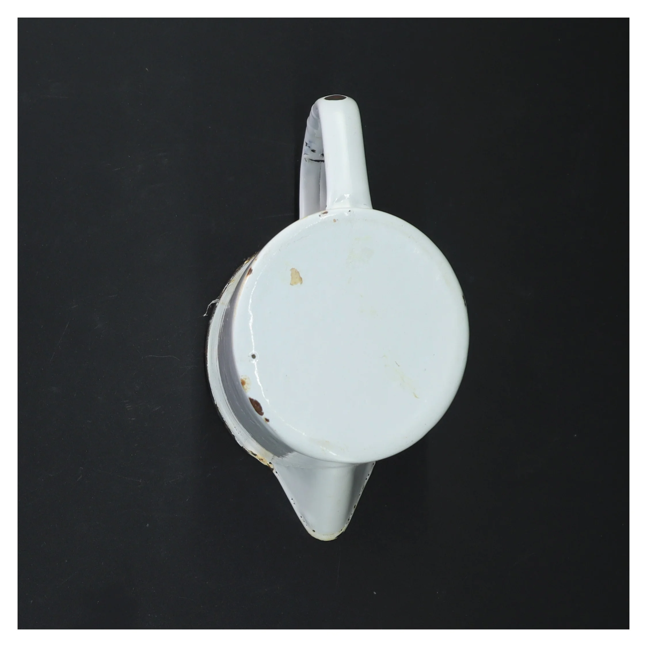 Hvid emaljekande (str. 12 cm)