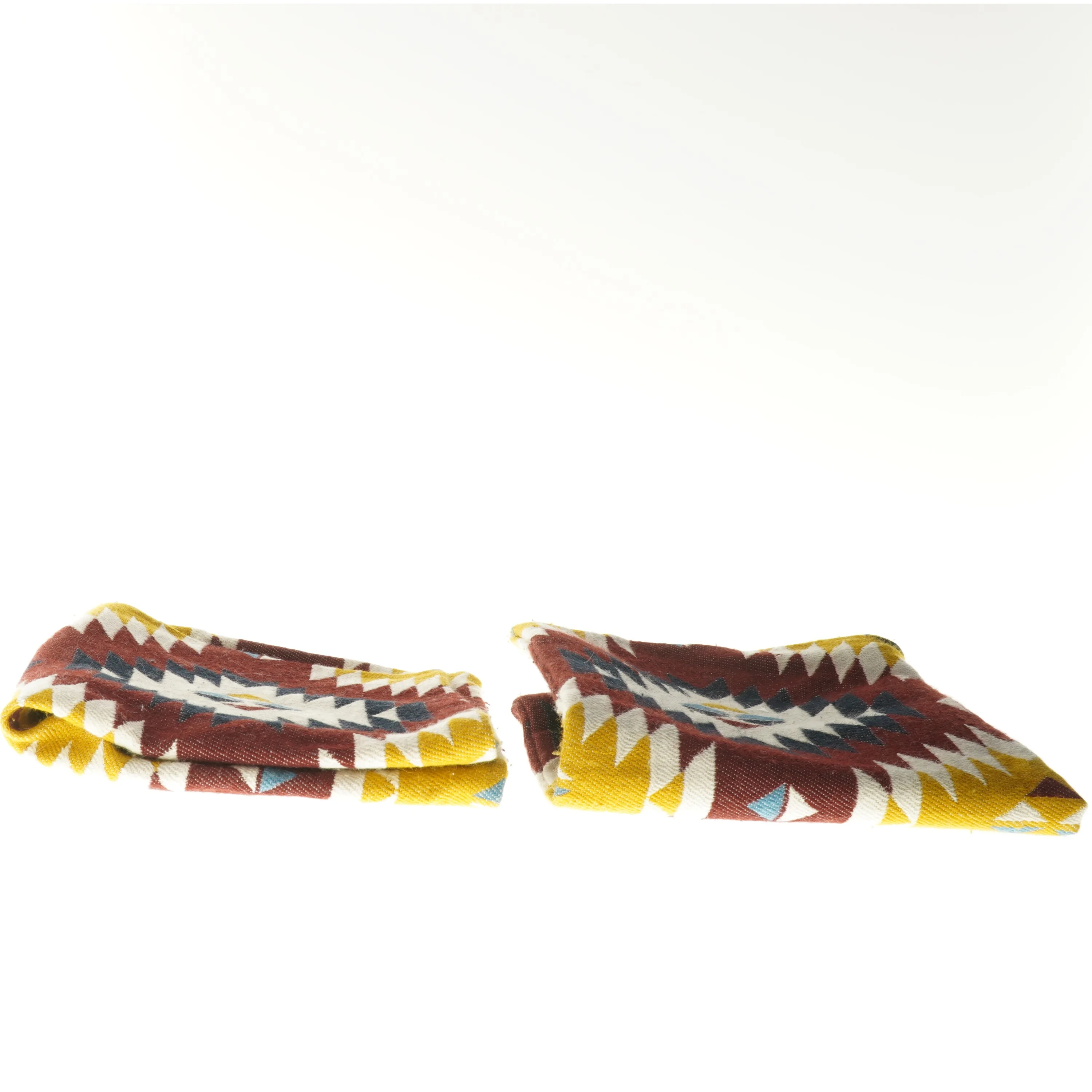 Dekorative tekstiler med mønster (str. 2 stk 50x49,5 cm)