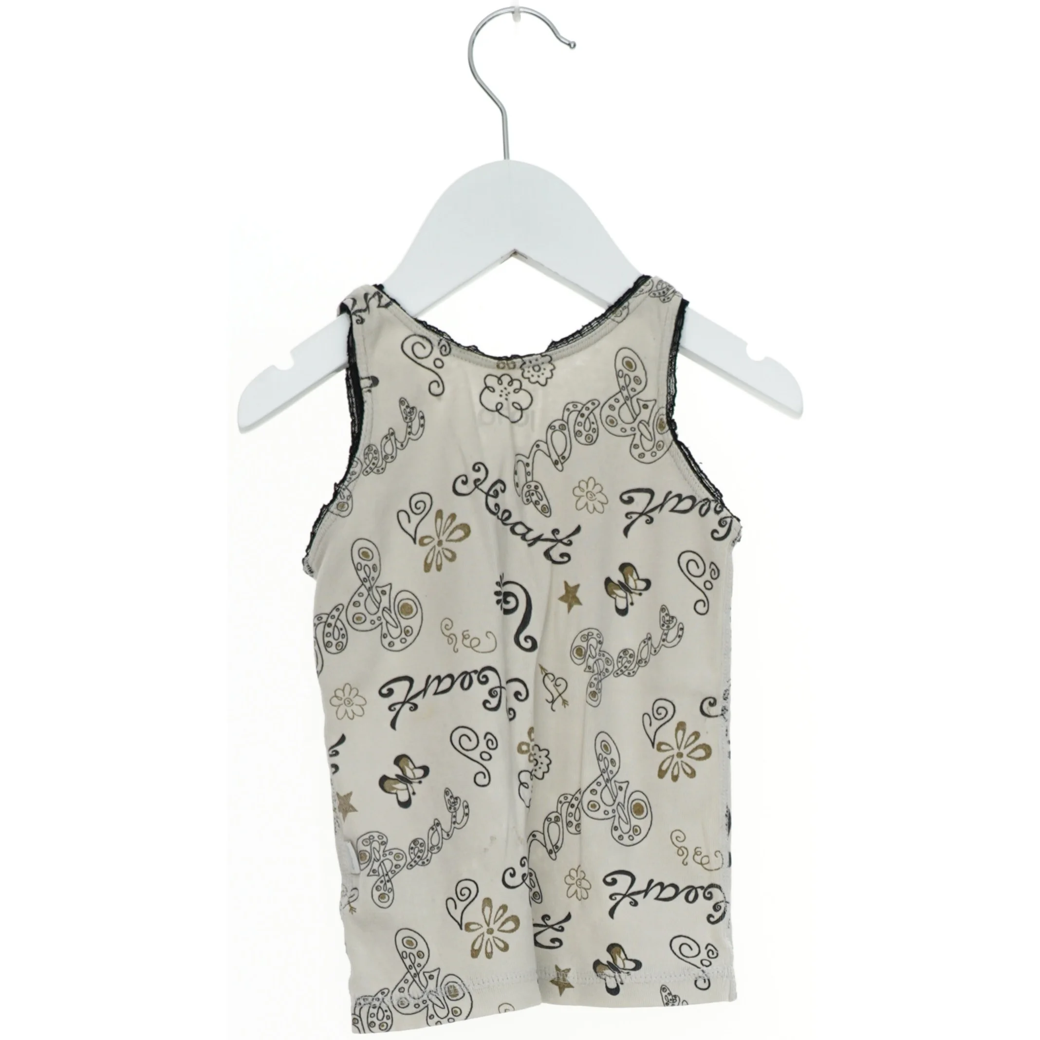 Ærmeløs top med print fra Joha (str. 92)