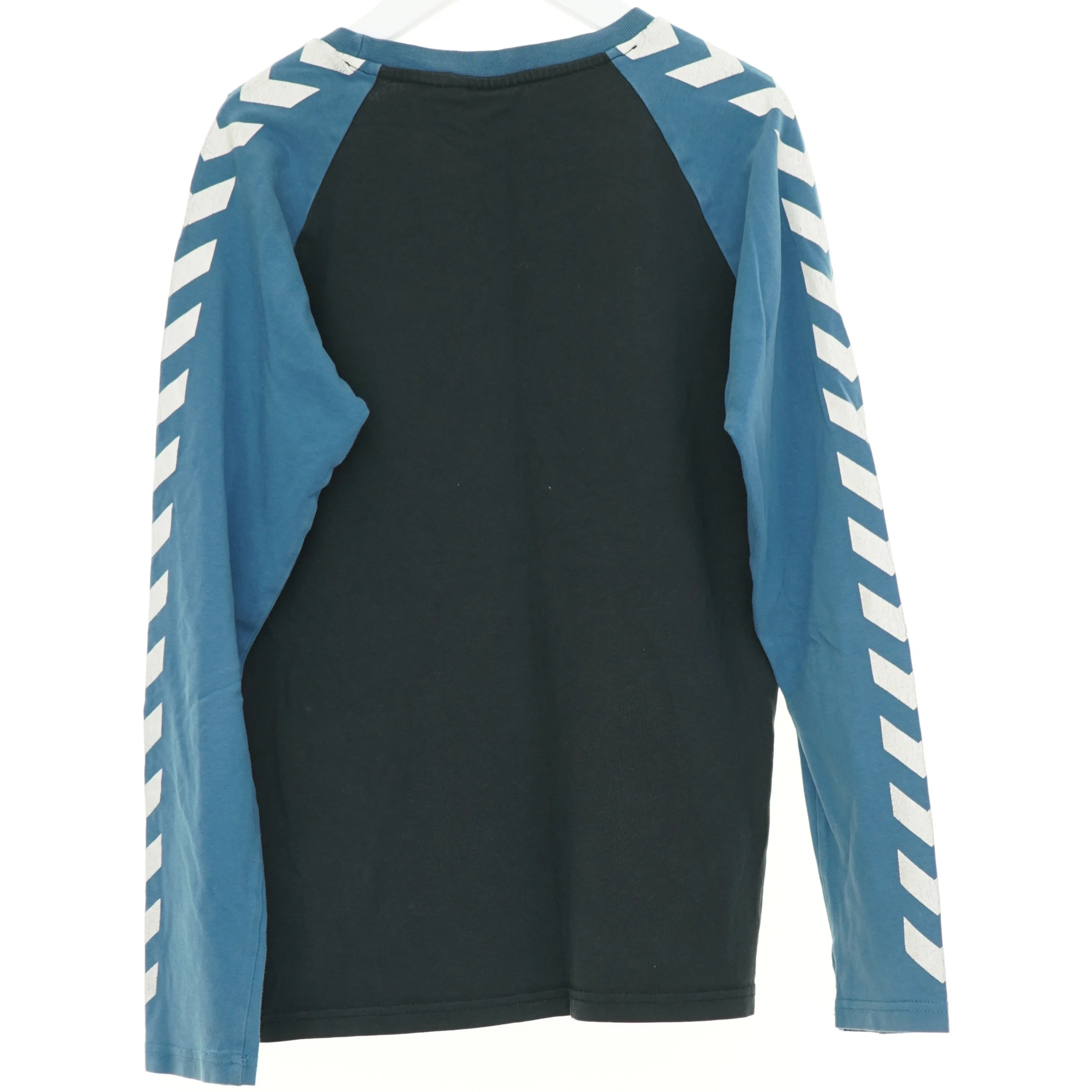 Bluse fra Hummel (str. 152 cm)