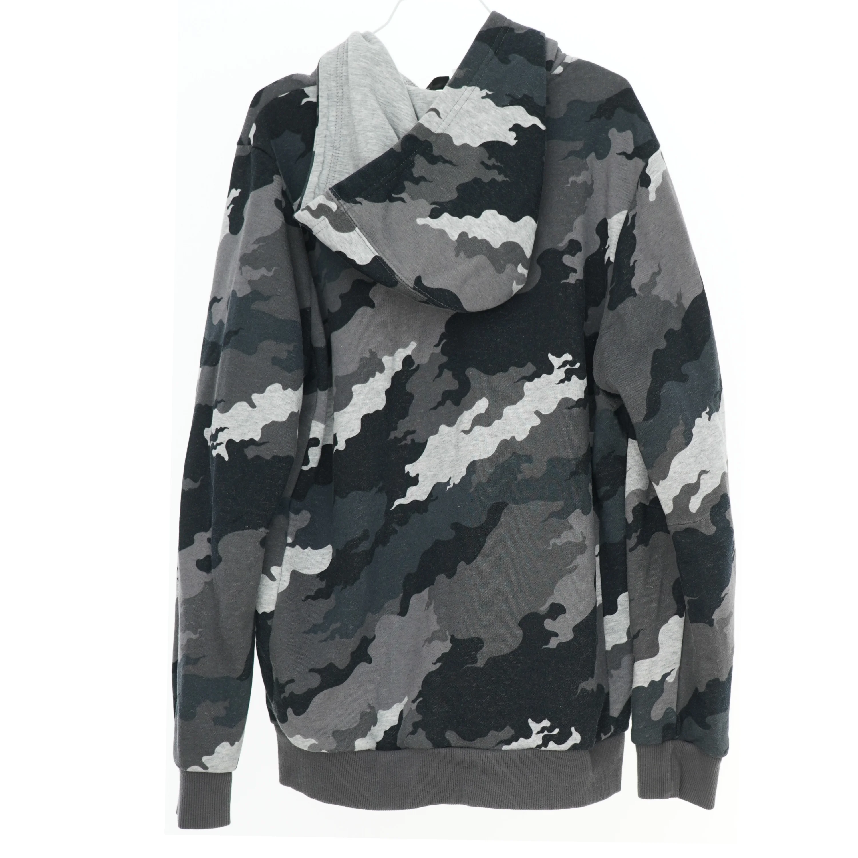 Hættetrøje med camouflage mønster fra Adidas (str. L)