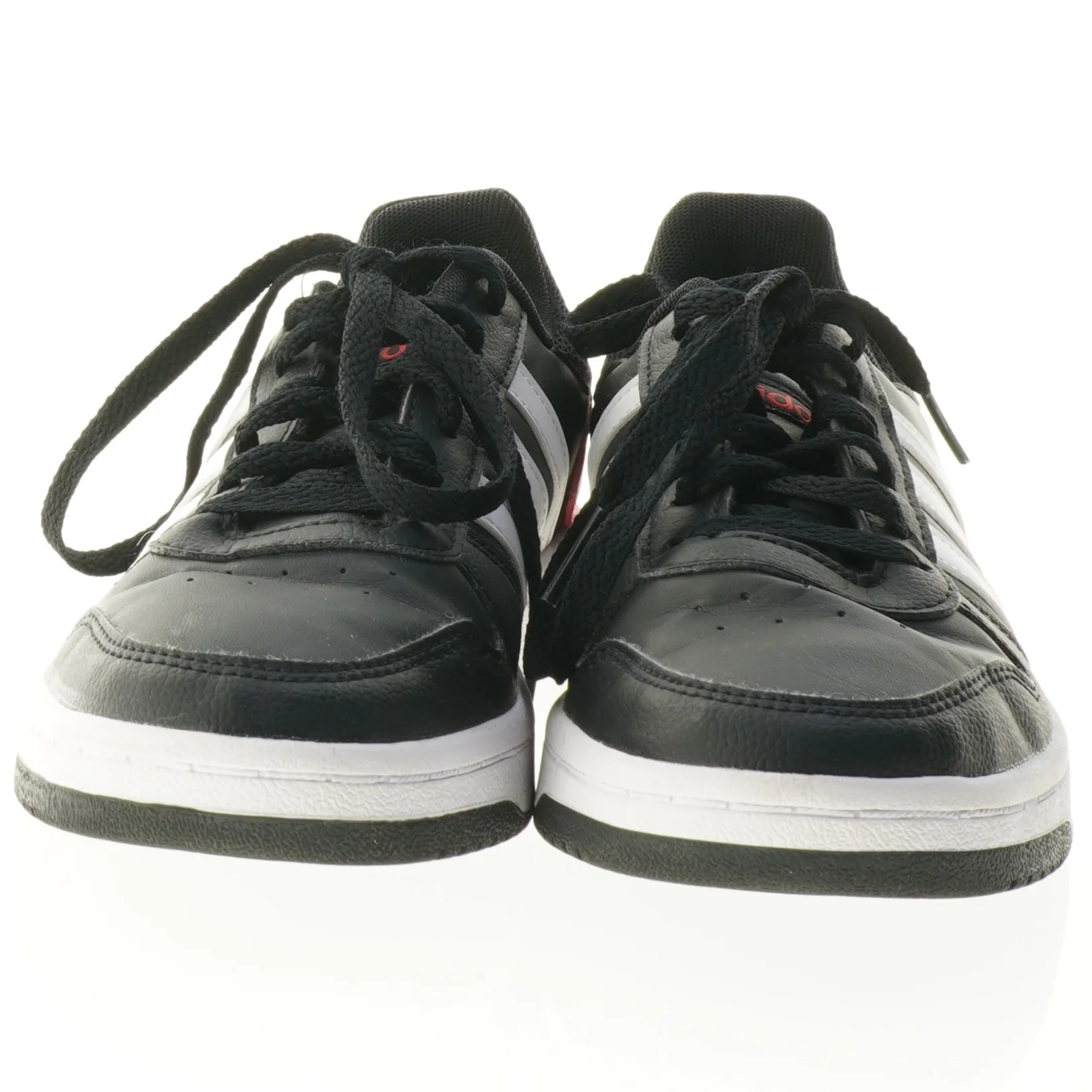 Sko fra Adidas (str. 36 og 2 tredje del)