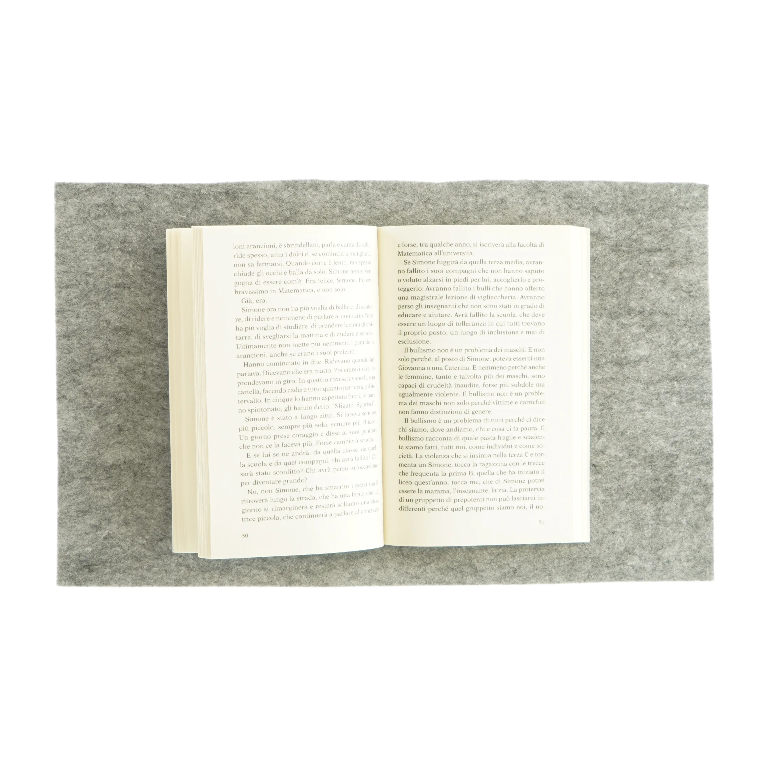 Dire fare baciare af Claudia de Lillo (bog)