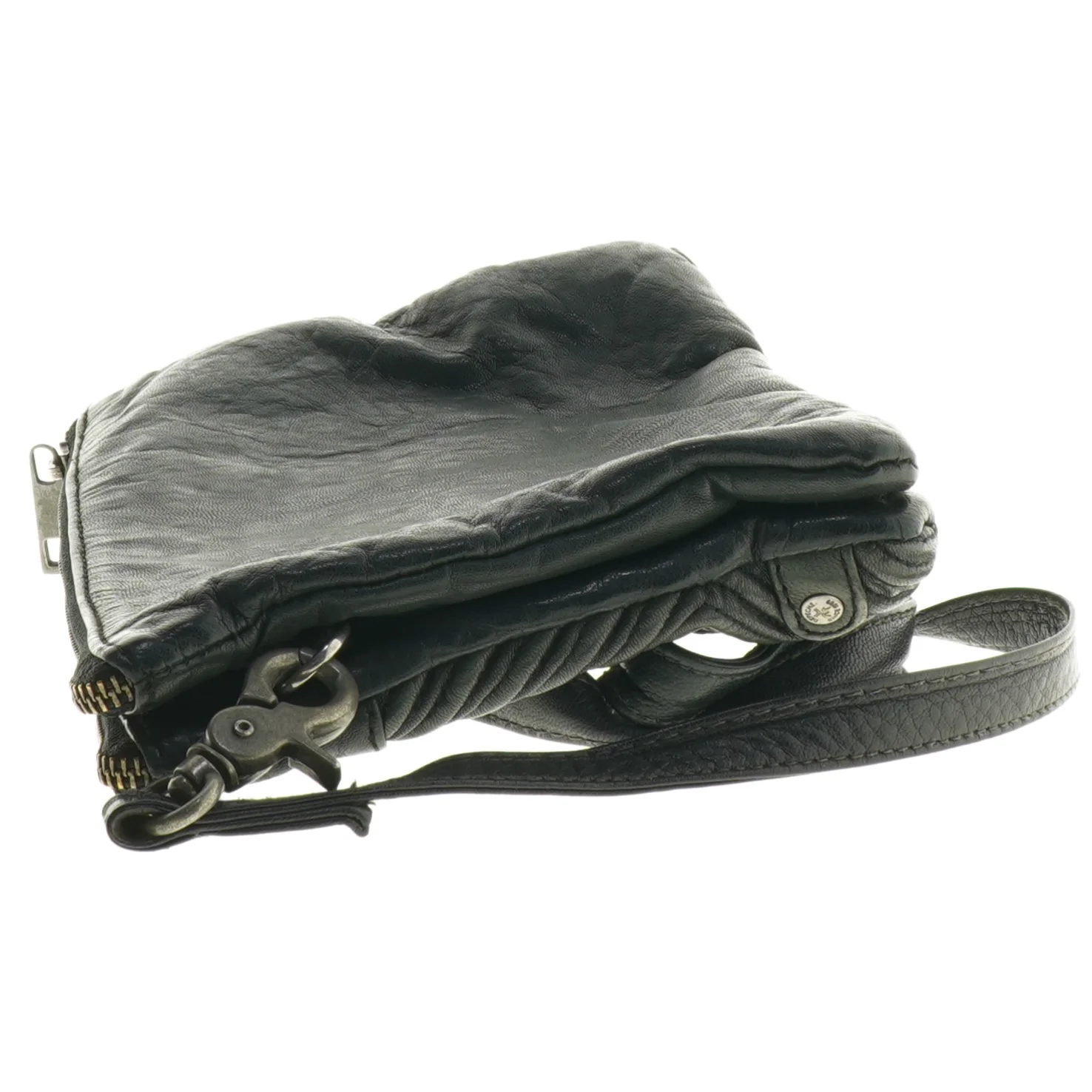 Sort skuldertaske i læderlook (str. 23 x 16 cm)