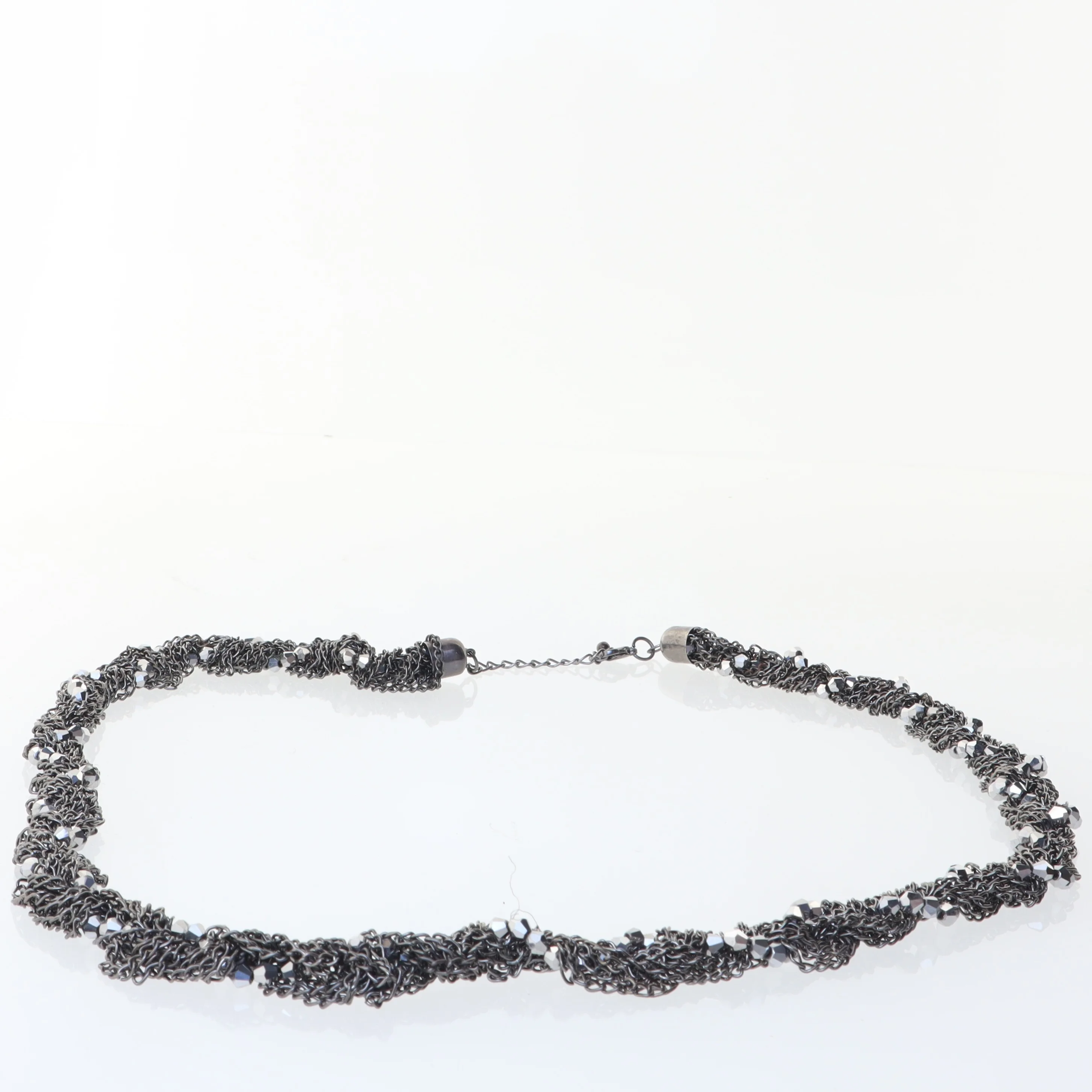 Flettet metalhalskæde (str. 80 cm)