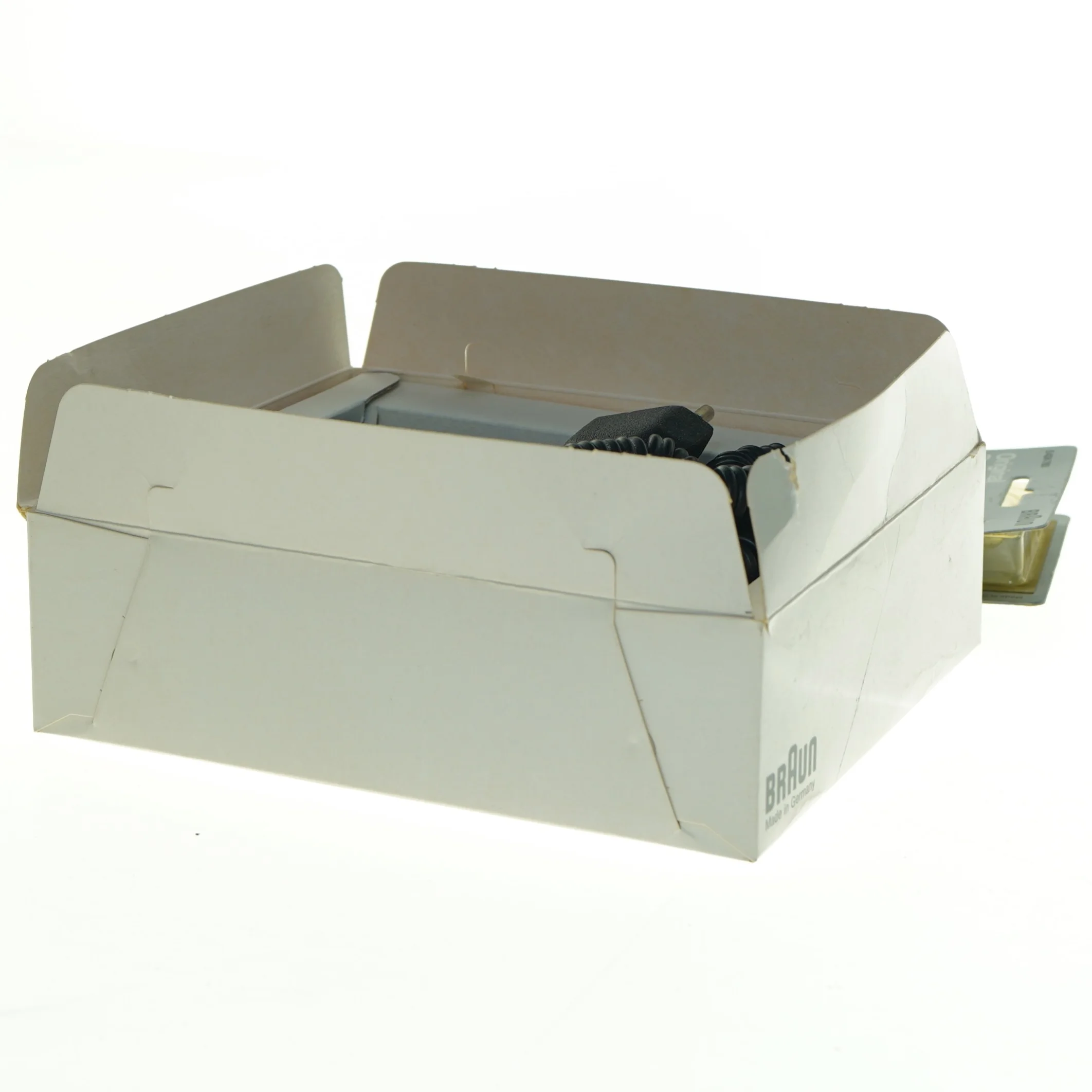 Braun kombinationsshaver fra Braun (str. 17 x 14 x 5 cm)