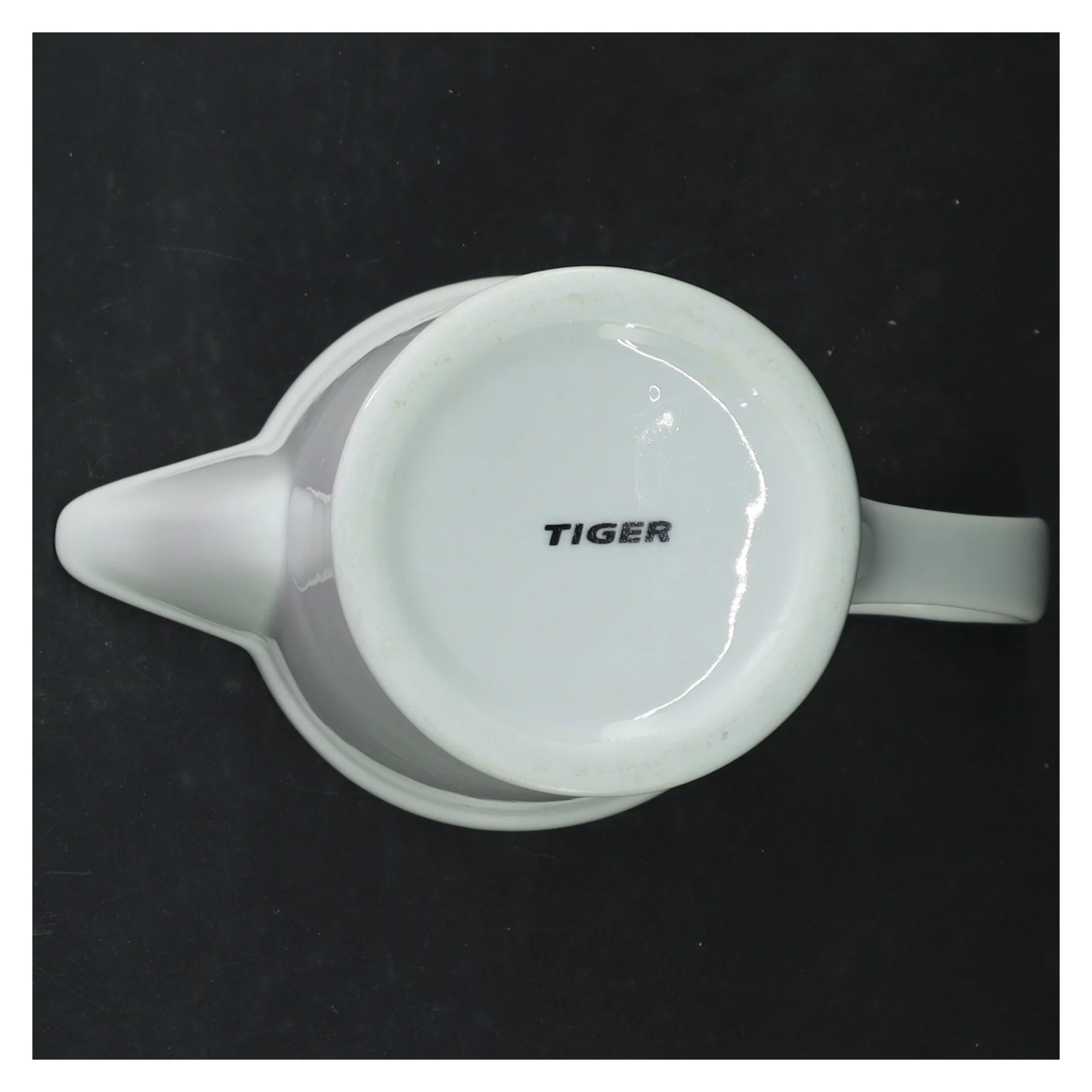 Hvid målekande fra Tiger (str. 500 ml)