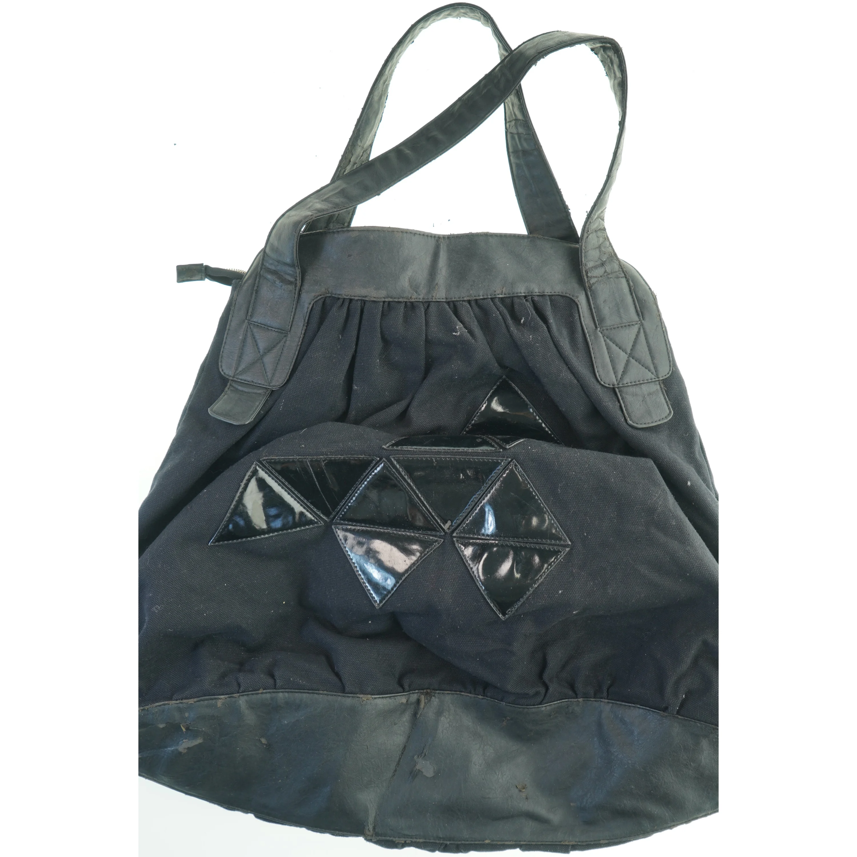 Stor sort skuldertaske med pyntedetaljer fra Bianco (str. 57x46 cm)