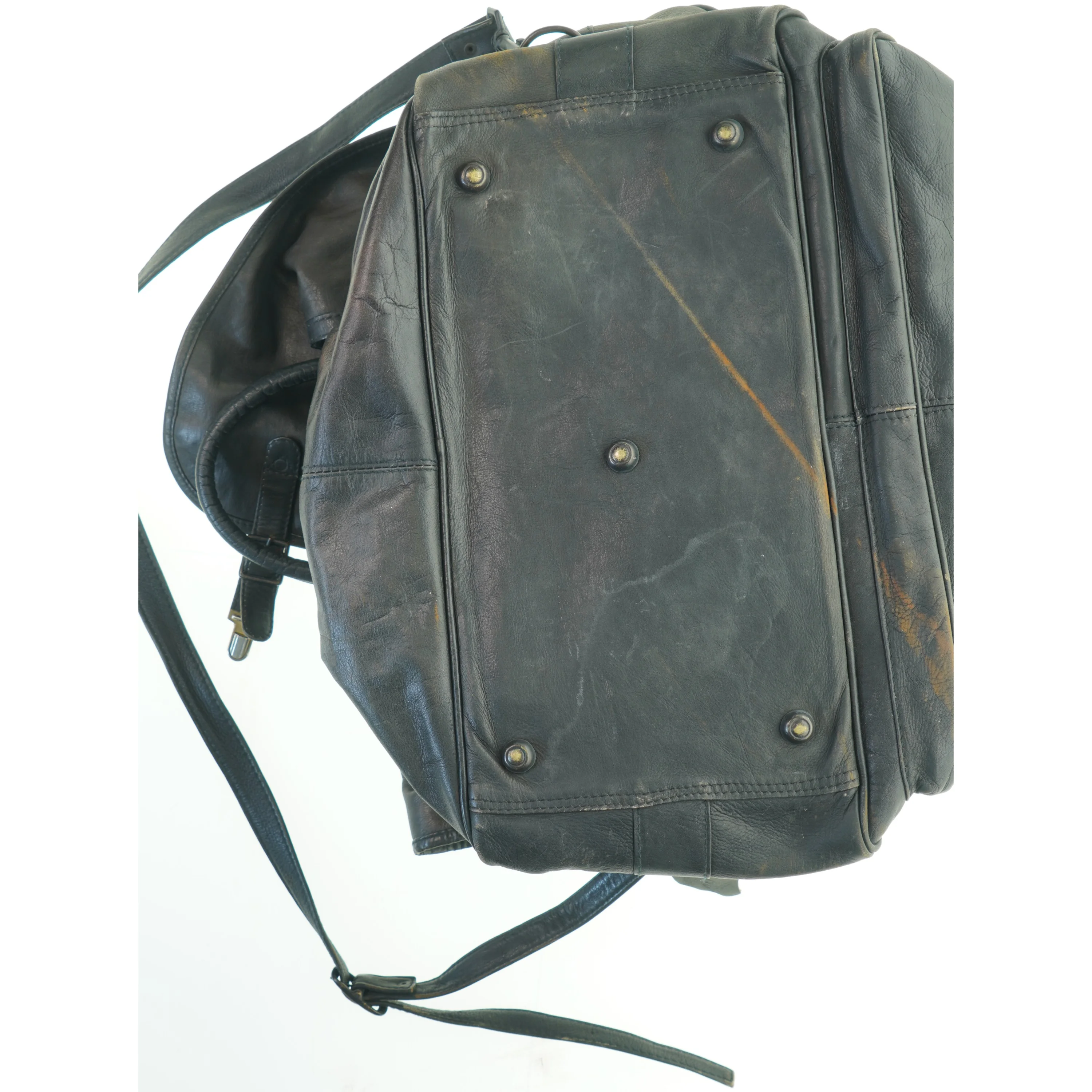 Sort skuldertaske i læder (str. 47x37x27 cm)