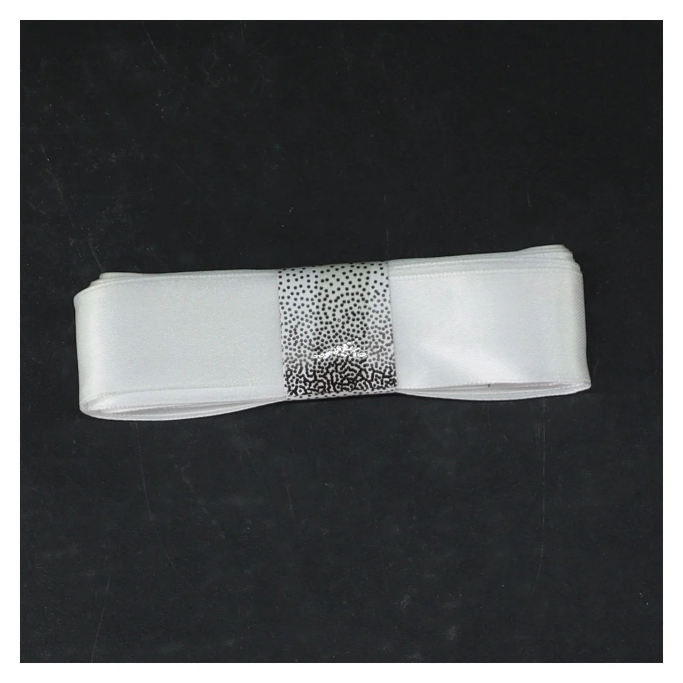 Hvidt satinbånd (str. 25 mm x 5 m)