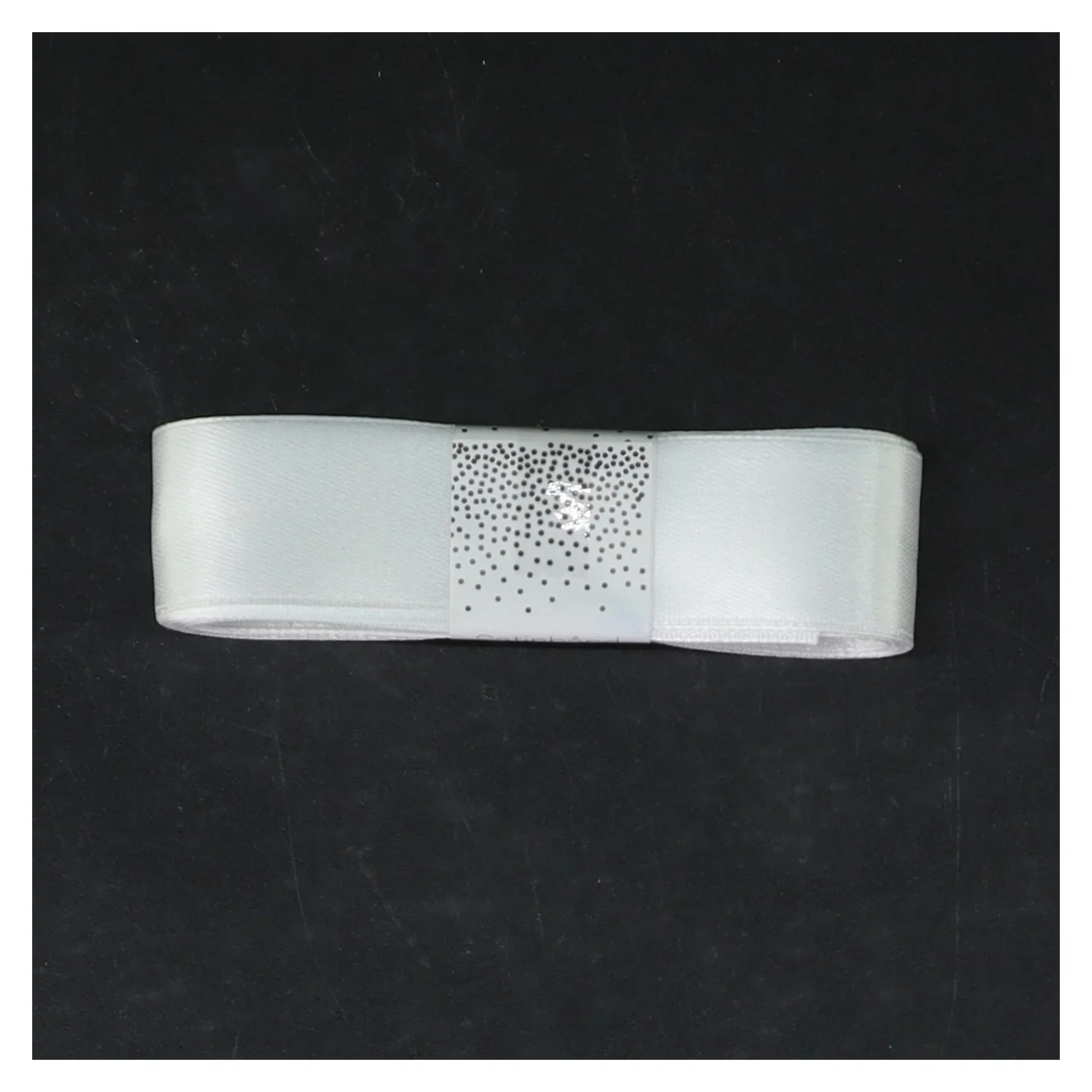 Hvidt satinbånd (str. 5 m x 2,5 cm)