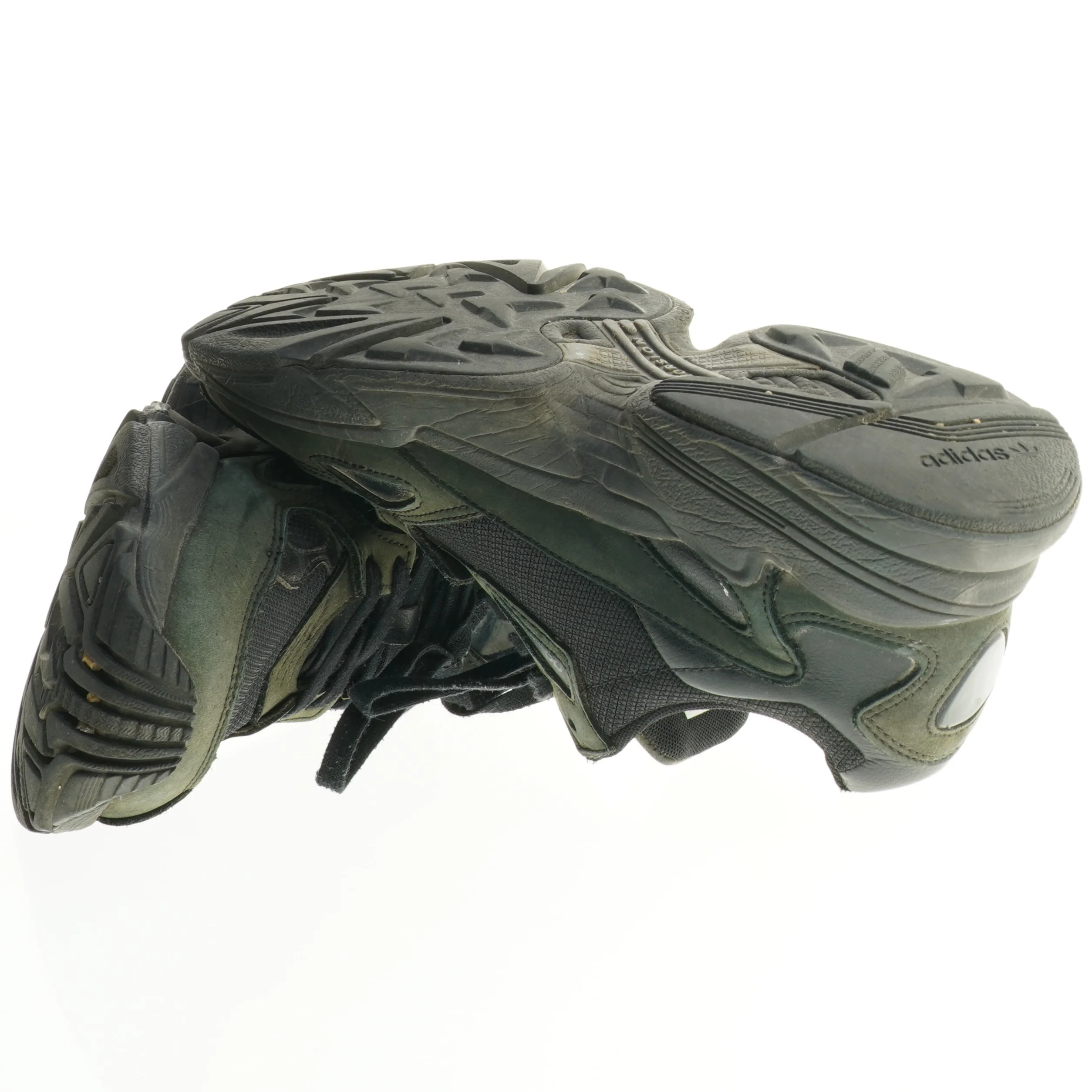 Sorte sneakers fra Adidas (str. 38,5)