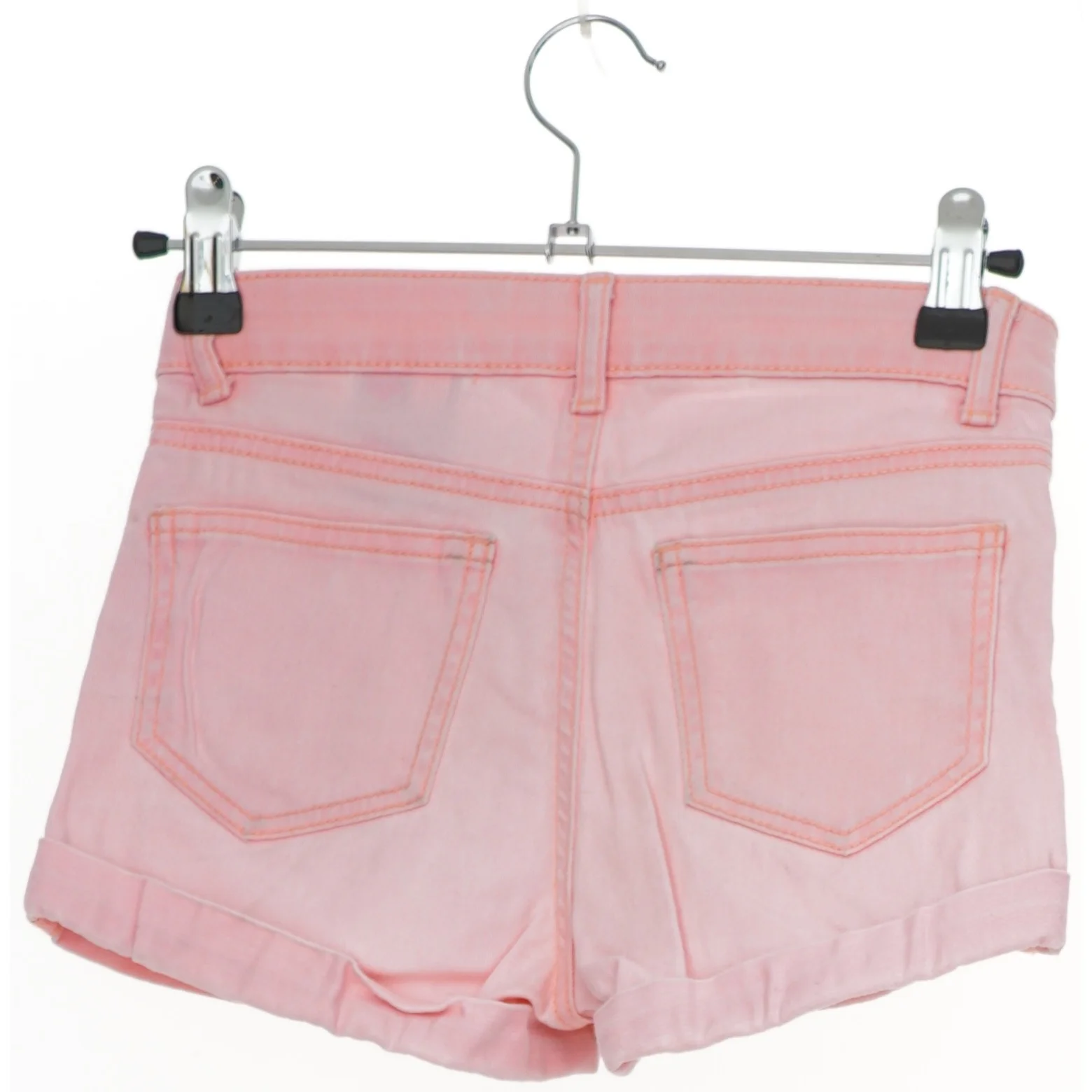 Lyserøde shorts til børn fra H&M (str. 134)