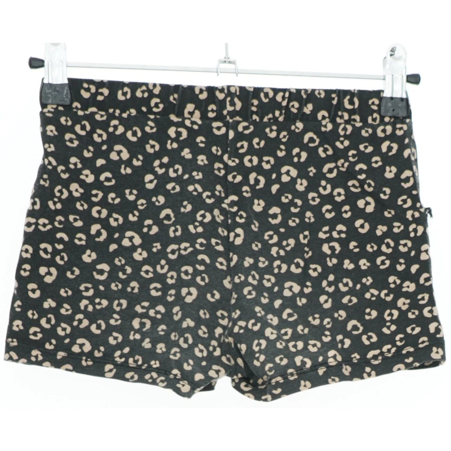 Børneshorts med leopardmønster fra H&M (str. 116)