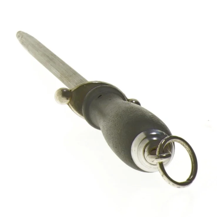 Strygestål med sort håndtag fra Dreizack (str. 34x4 cm)