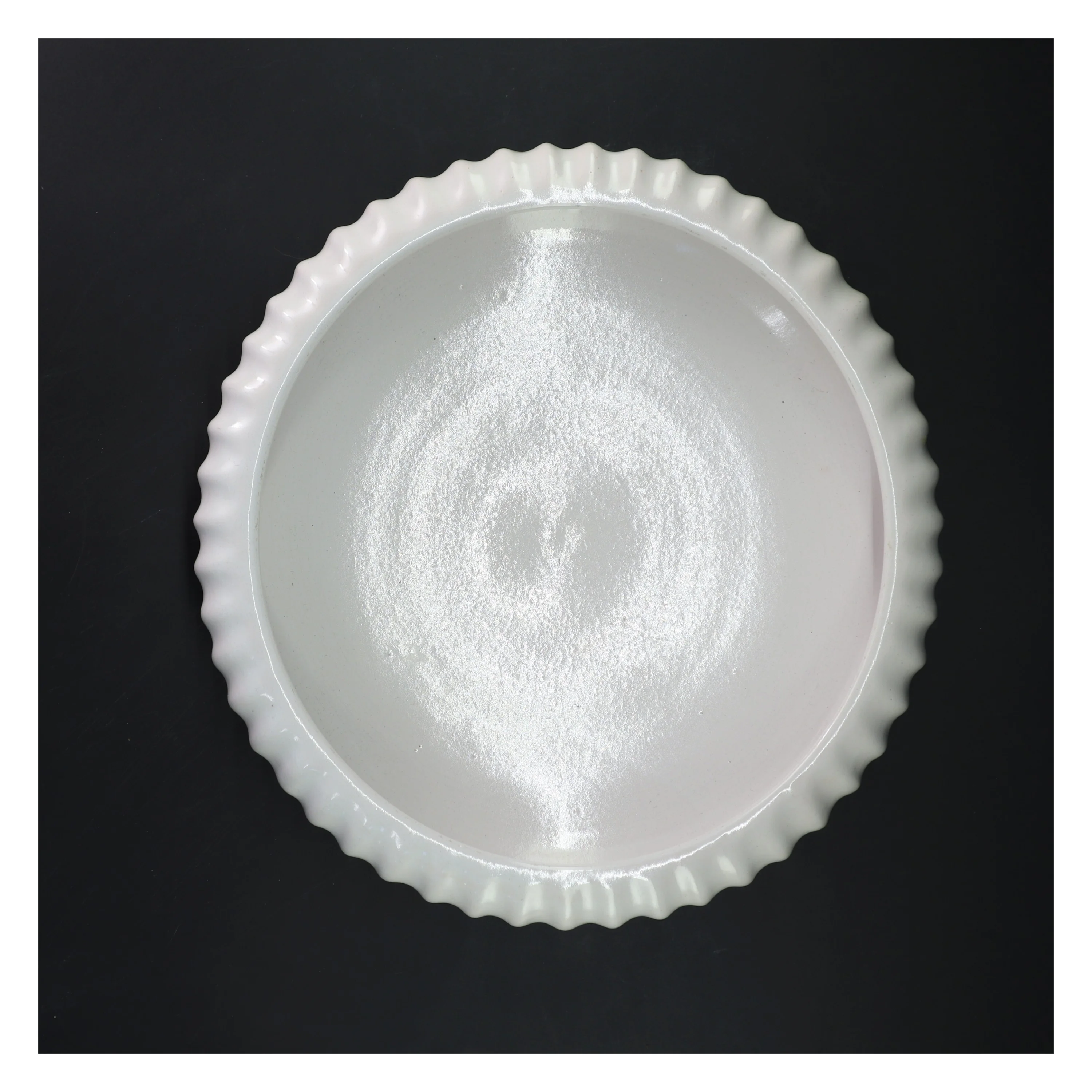 Stort glaseret fad fra L. Hjort. (Ø 28 cm)