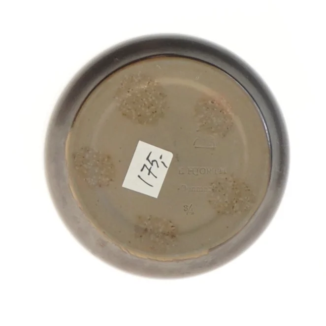 Keramikkrukke med låg fra L. Hjorth (str. Ø 9x15,5 cm)