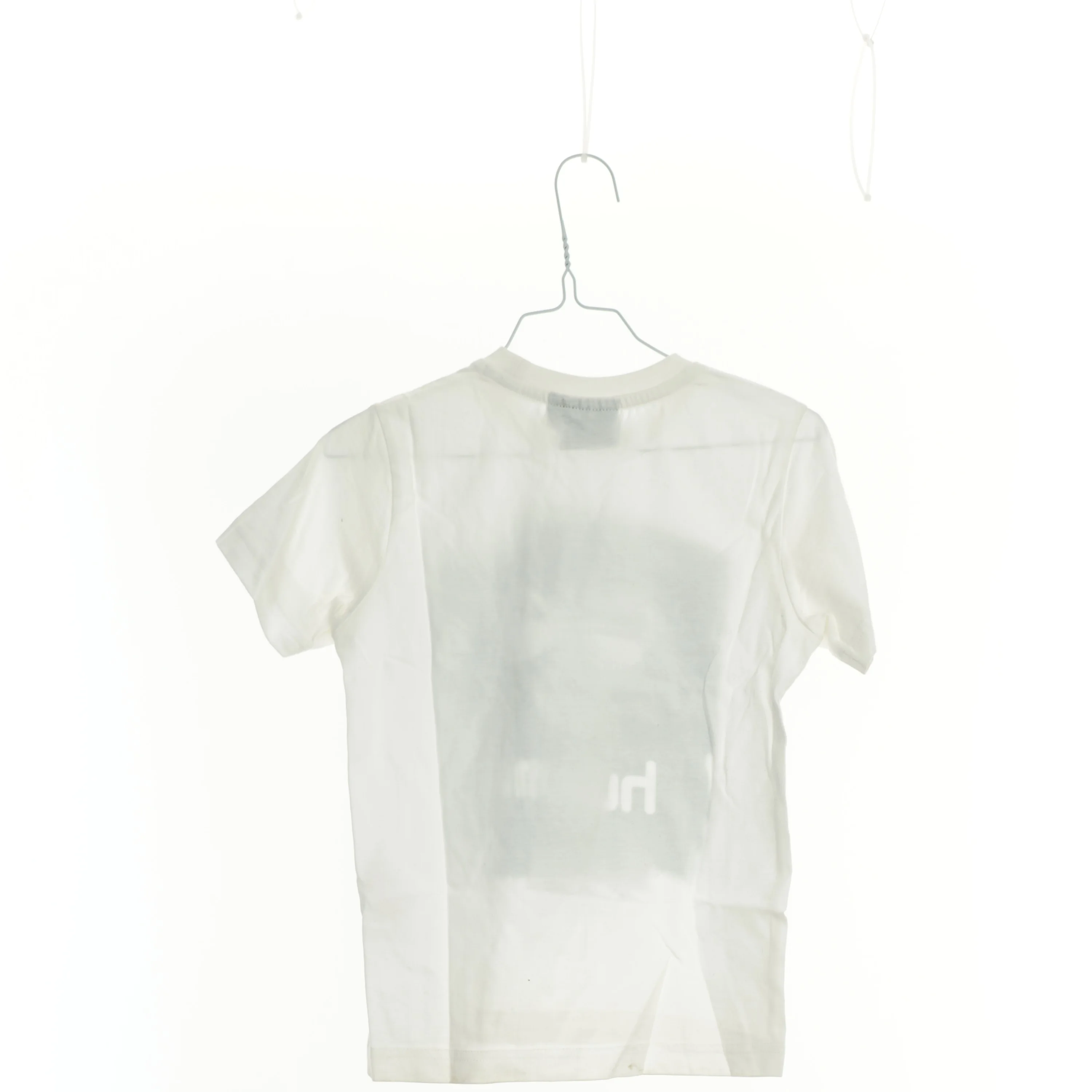T-Shirt fra Hummel (str. 104 cm)