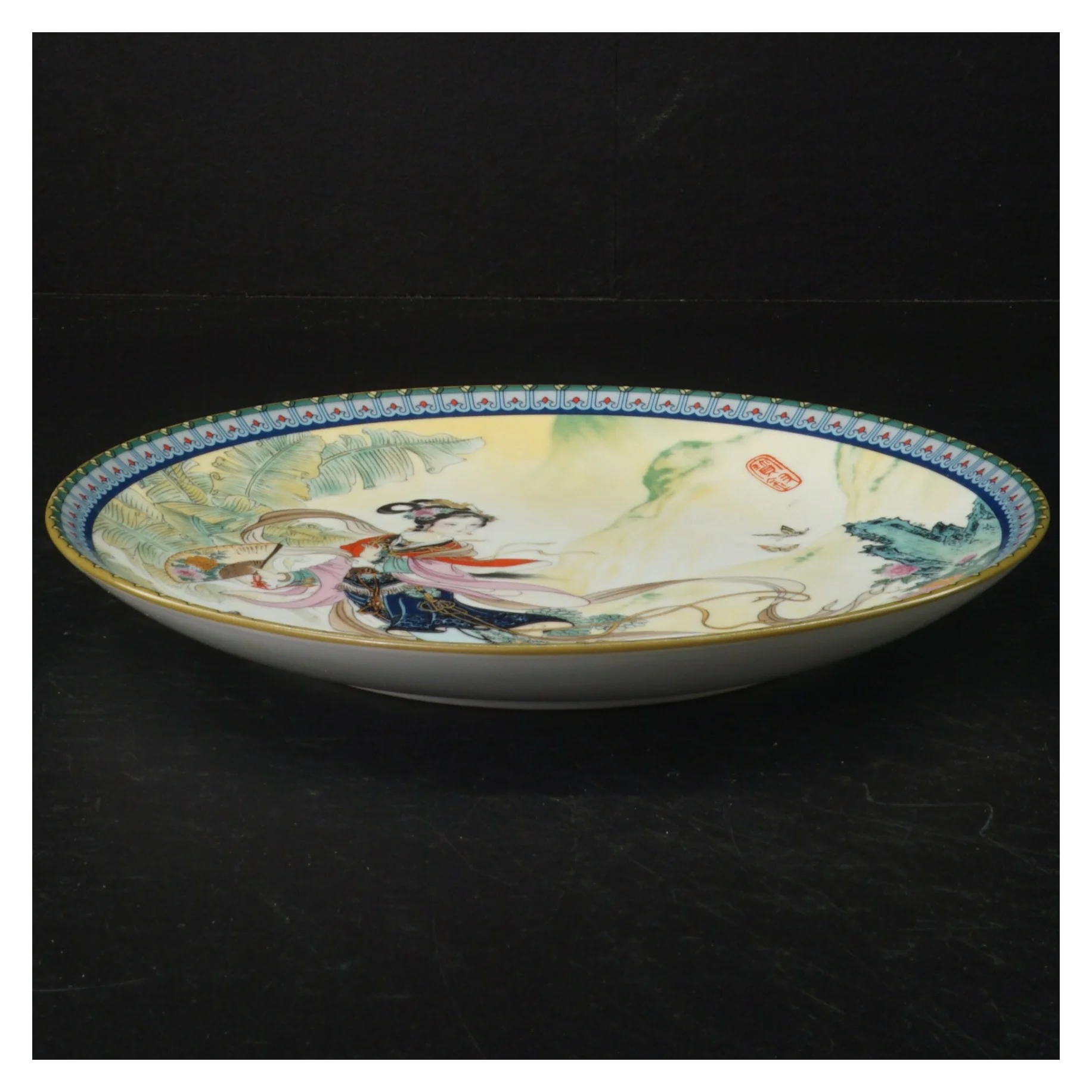 Asiatisk dekorationsplatte  (str. Ø. 21,5 cm)