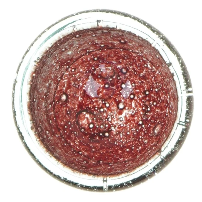 Glas vase med boblende design (str. 7x6,5 cm)