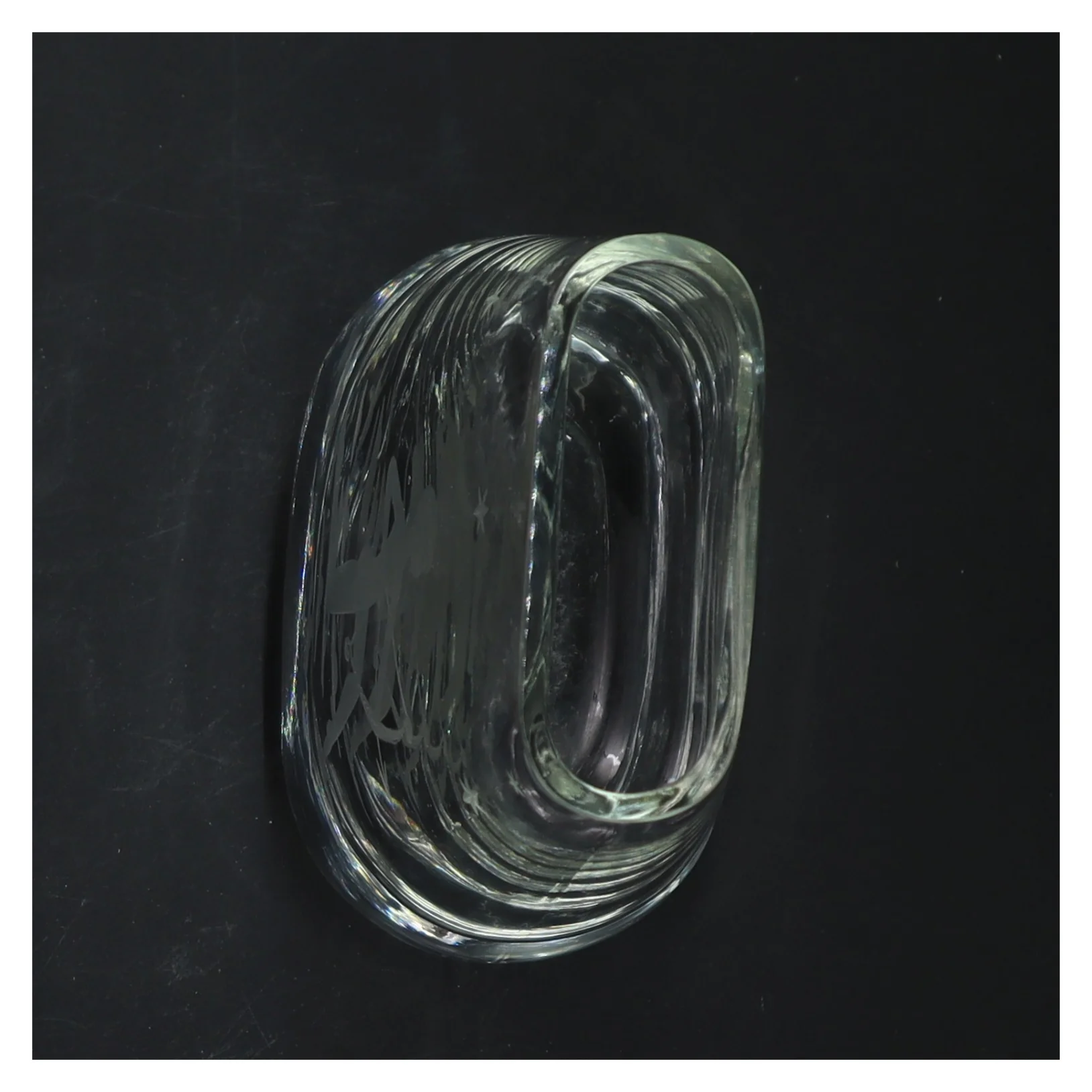 Glasvase med dekoration (str. 18 cm)