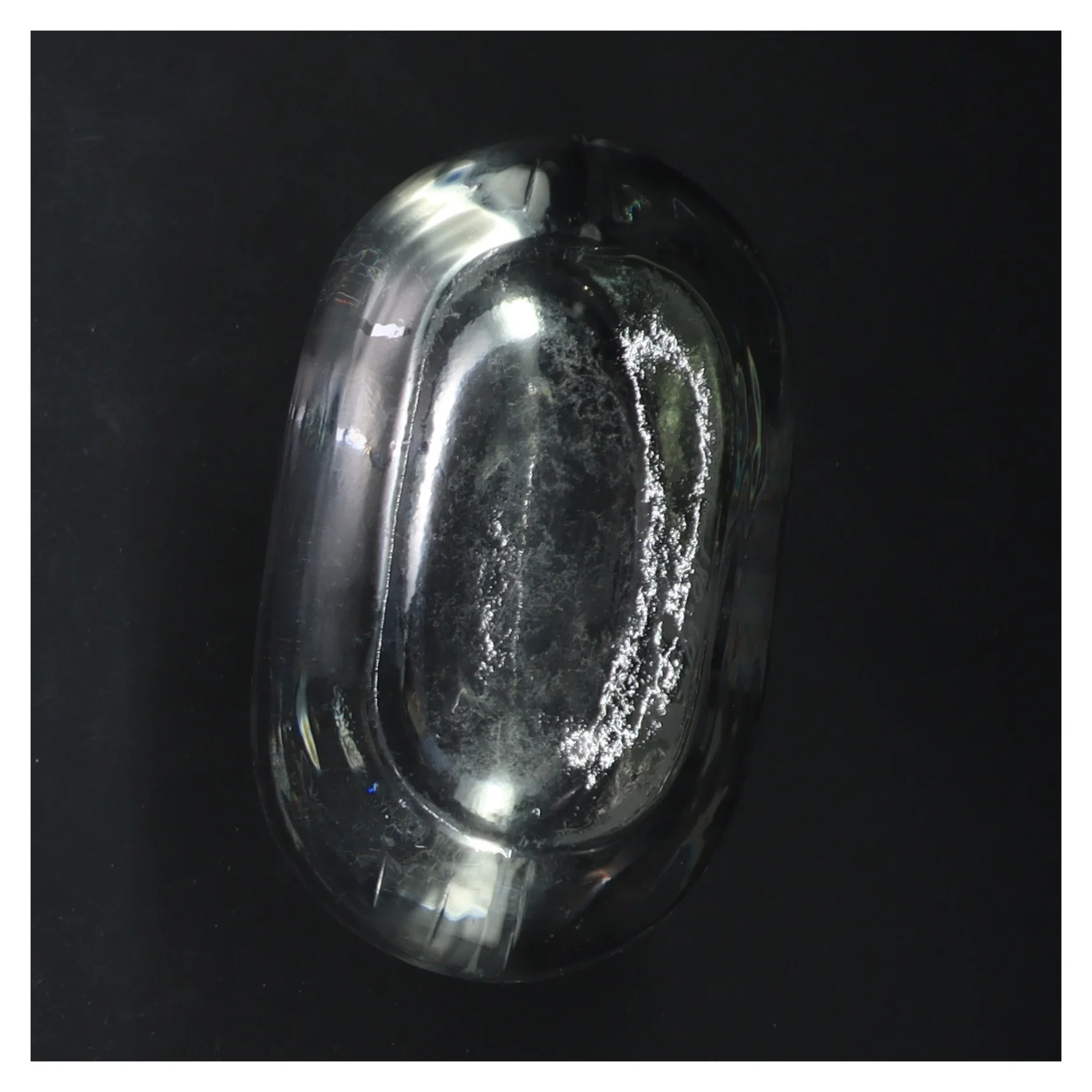 Glasvase med dekoration (str. 18 cm)