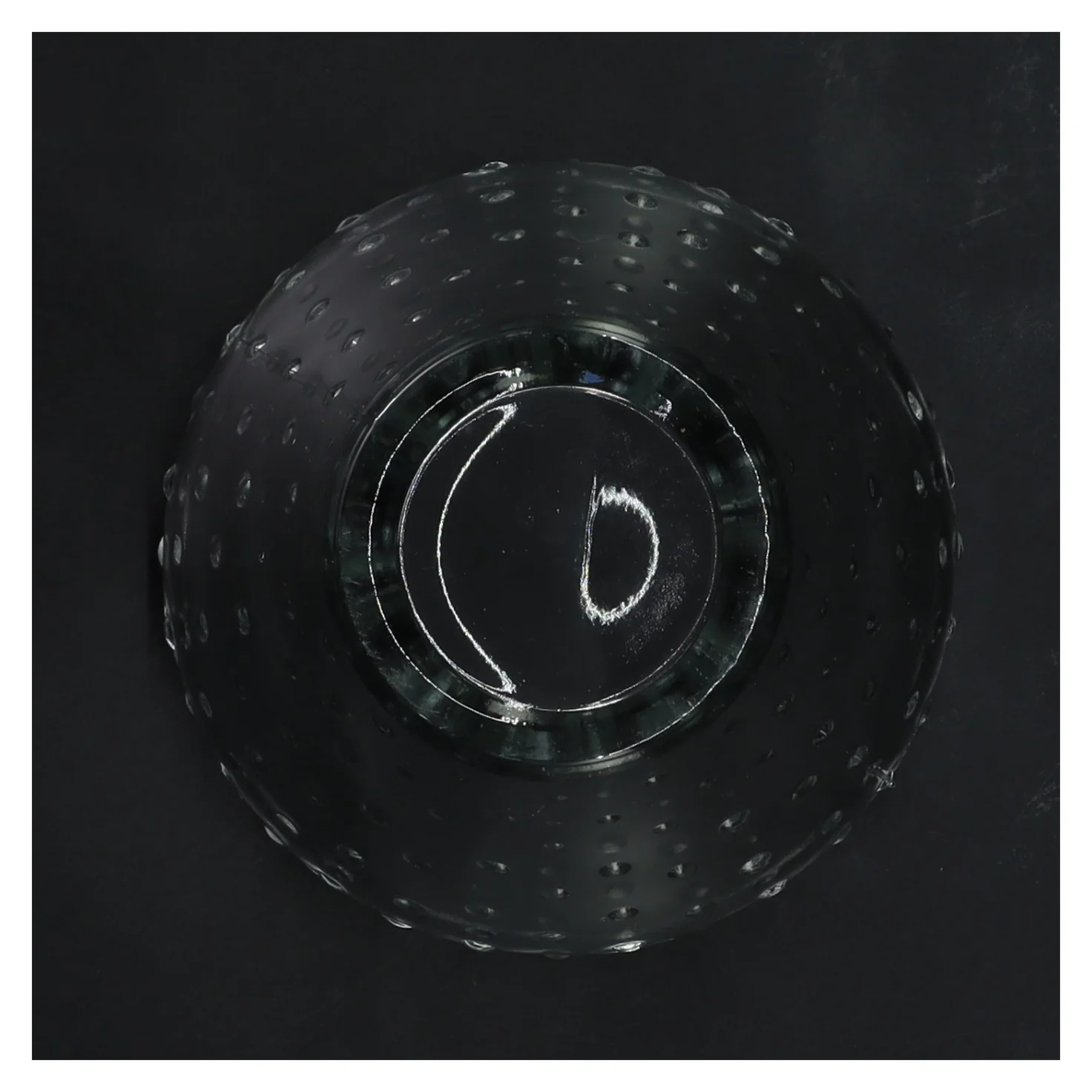 Glasvase med prikker (str. Ø 12 cm længde 10 cm)