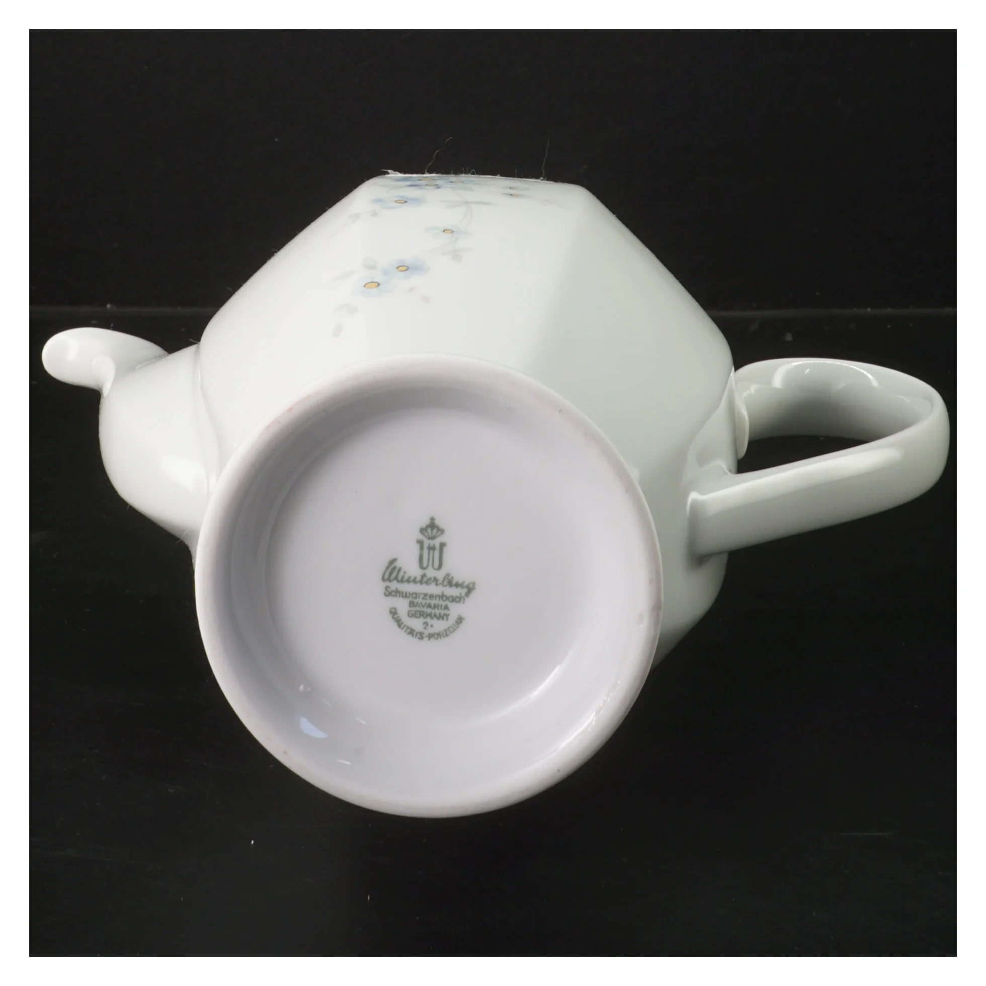 Porcelæns kaffekande med låg (str. 25,5 cm)