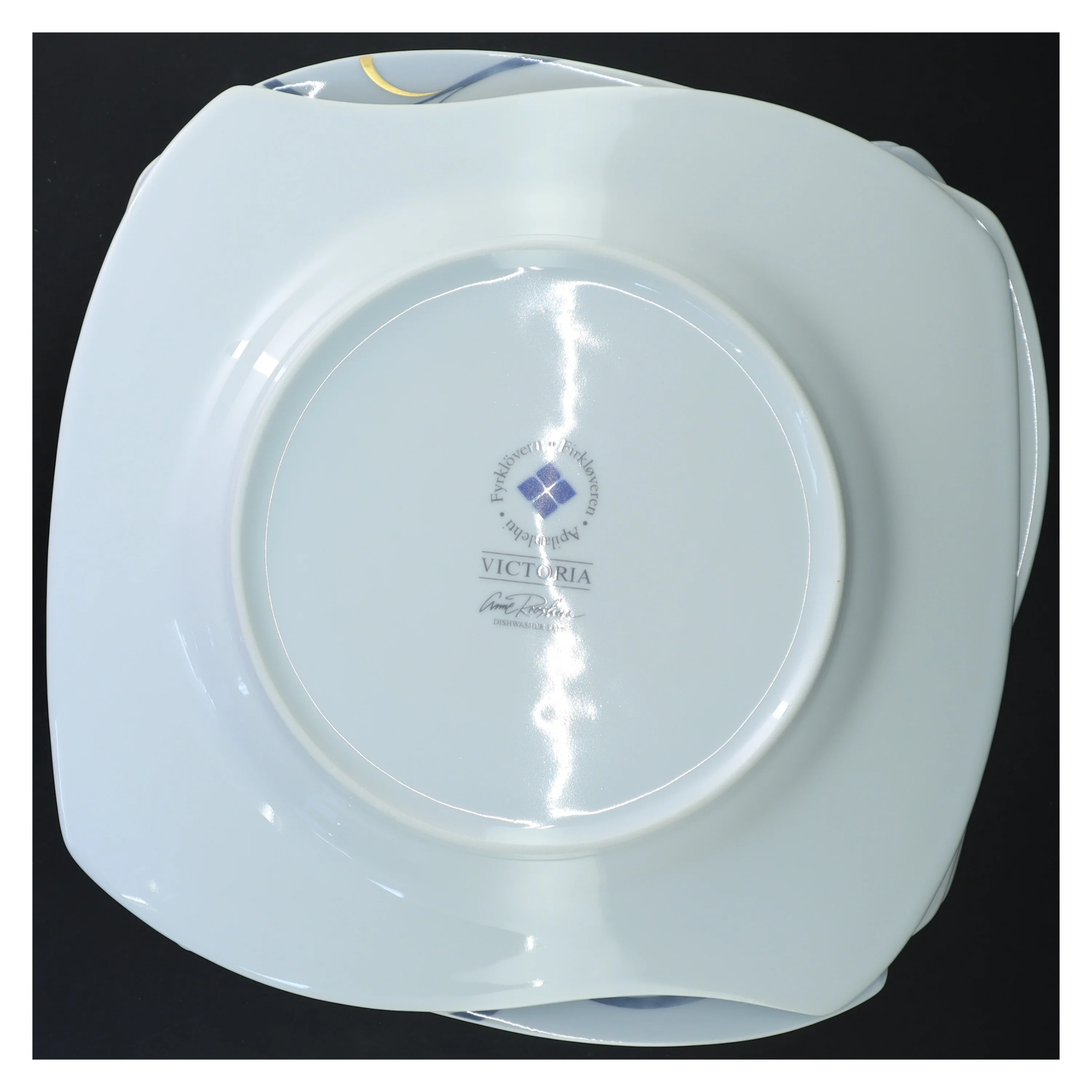 6 tallerkner fra Fyrklöveren Victoria (str. 6 stk 26x26 cm)