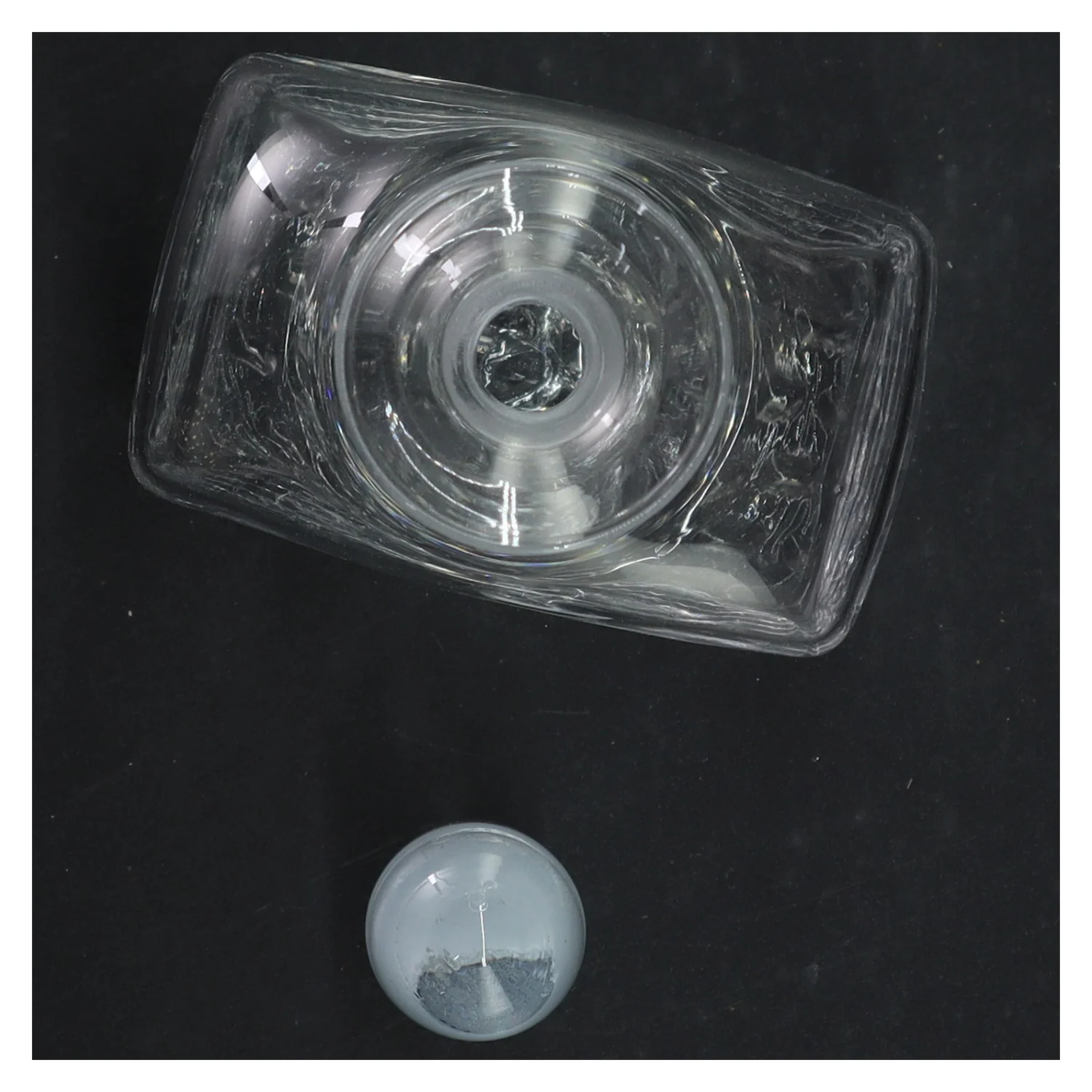 Glas karaffel med prop (str. Kl. 10:00 cm)