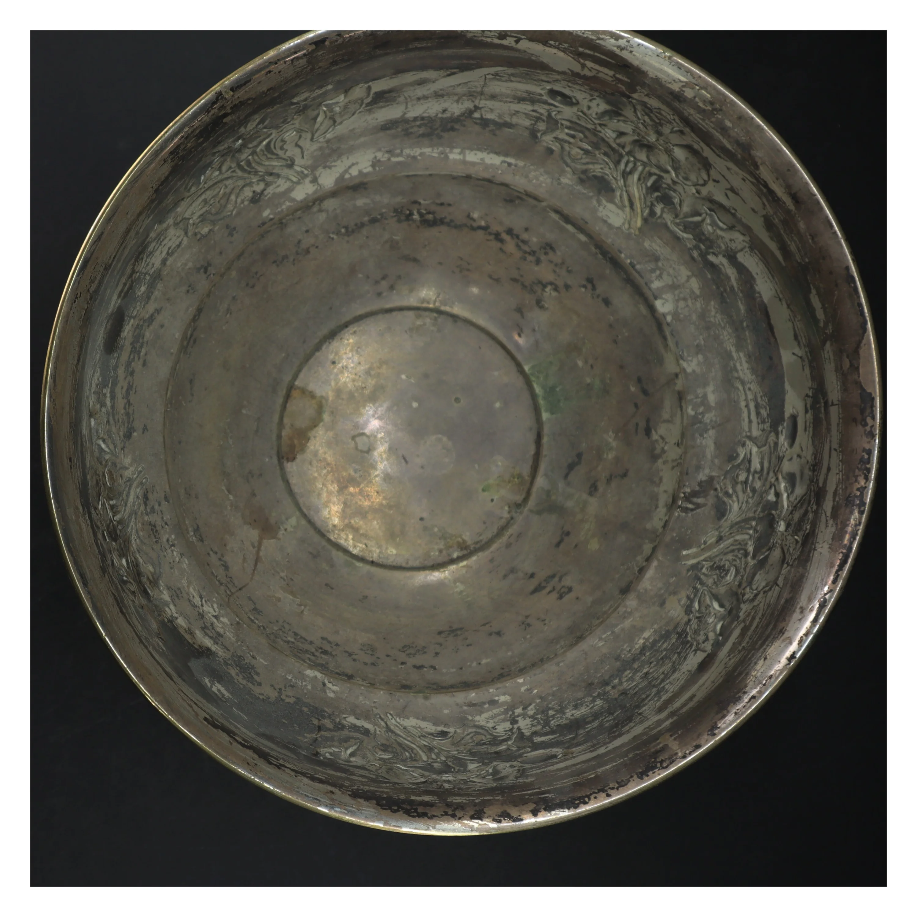 Dekorativ sølvpletskål (str. H. 24 cm. 26 cm)