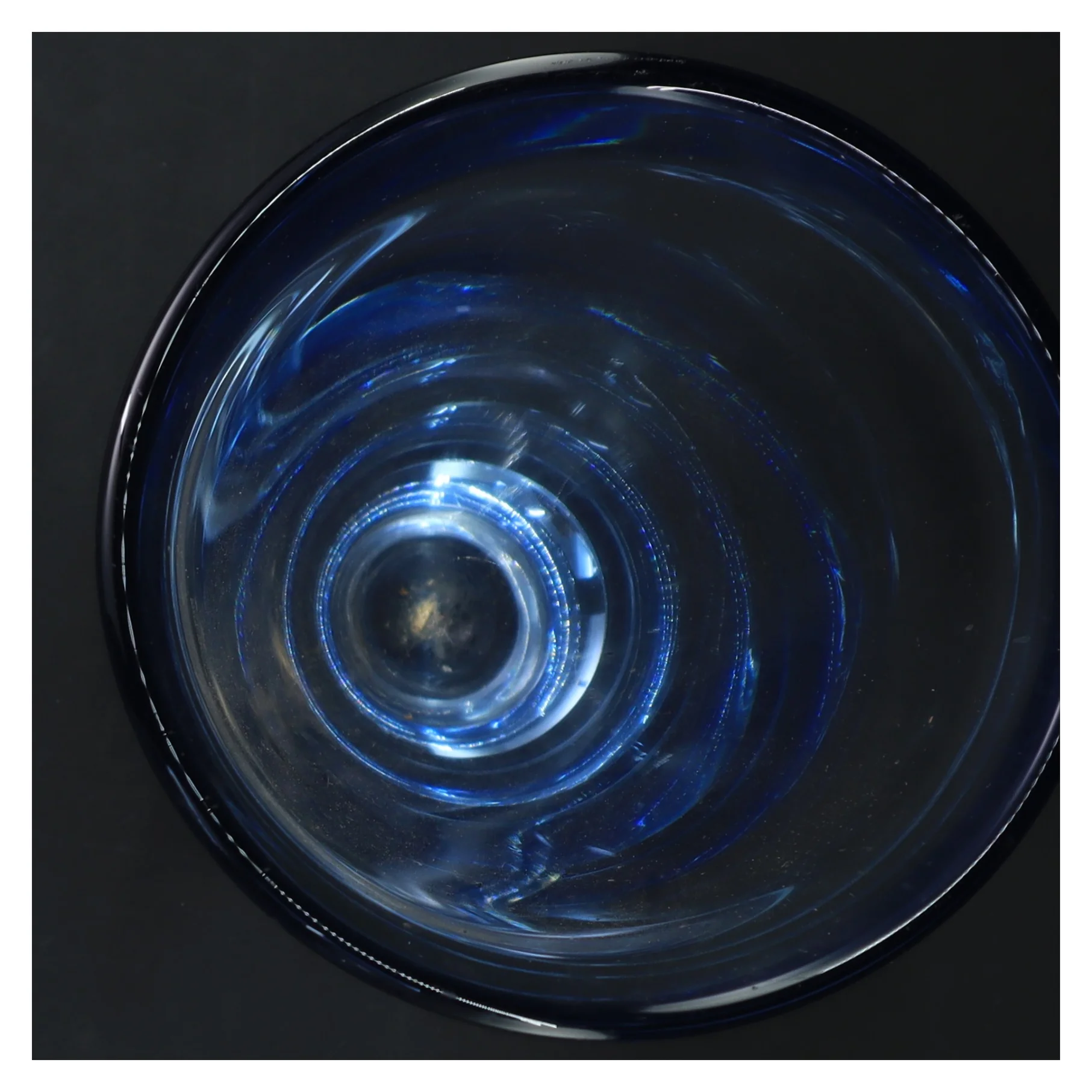 Smuk Holmegaard Akva Thule vase – 25 cm (str. Ø 14 cm Længde 25 cm)