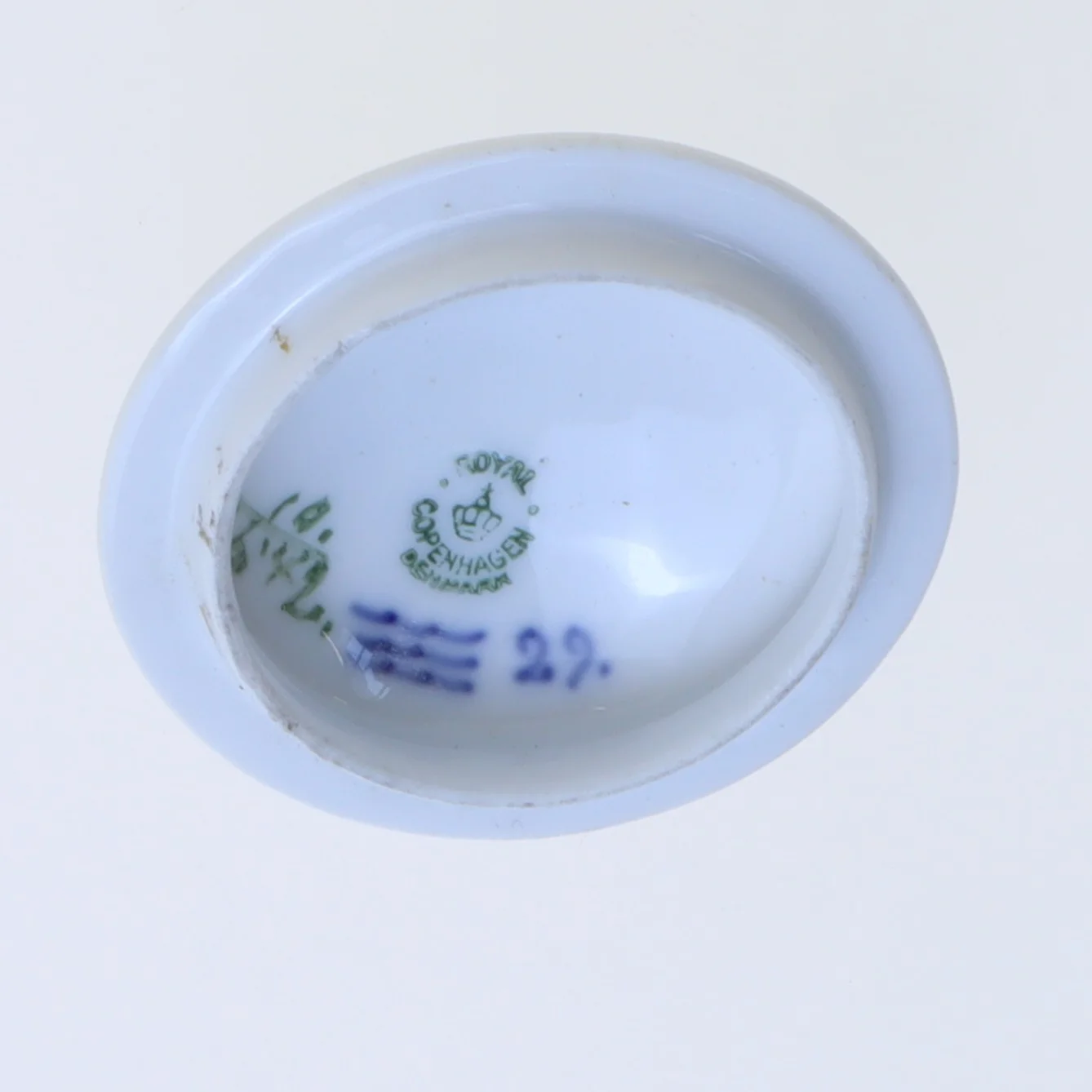 Porcelæns låg fra Royal Copenhagen (str. Ø 6 cm)